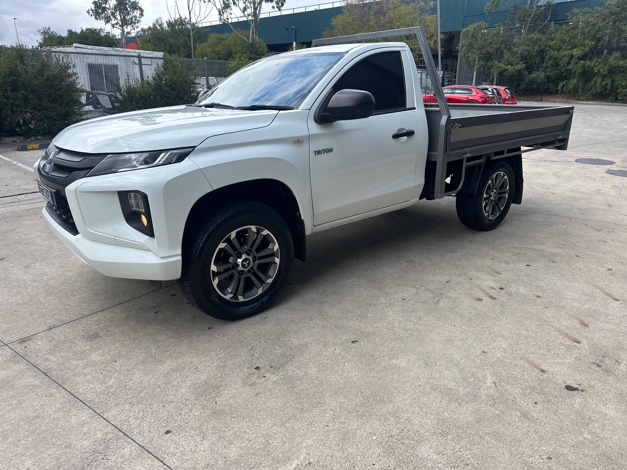 MITSUBISHI TRITON MR MY19 GLX CAB CHASSIS SINGLE CAB 2DR SPTS AUTO 6SP 4X2 1144KG 2.4DT image 6