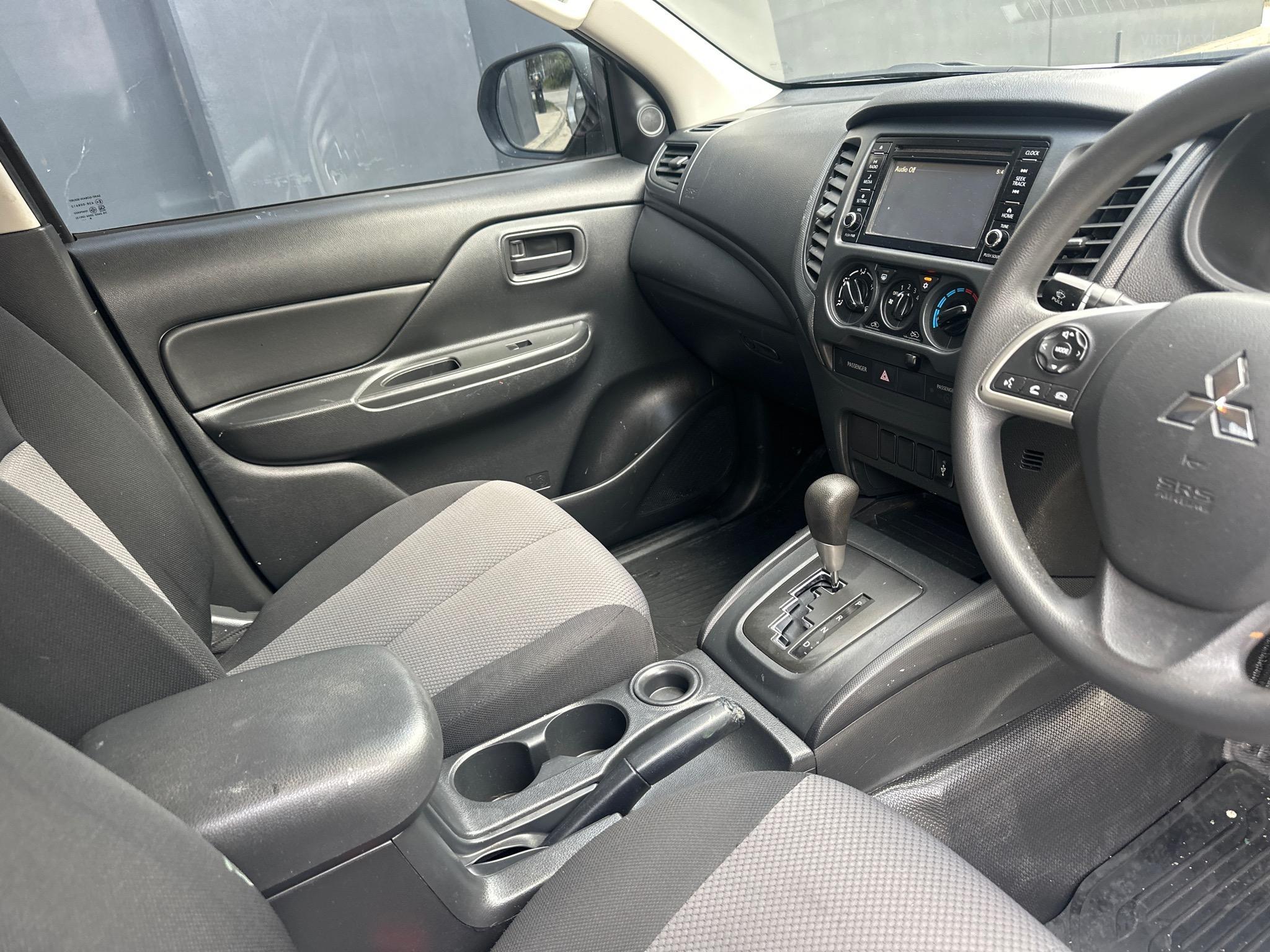 MITSUBISHI TRITON MR MY19 GLX CAB CHASSIS SINGLE CAB 2DR SPTS AUTO 6SP 4X2 1144KG 2.4DT image 9