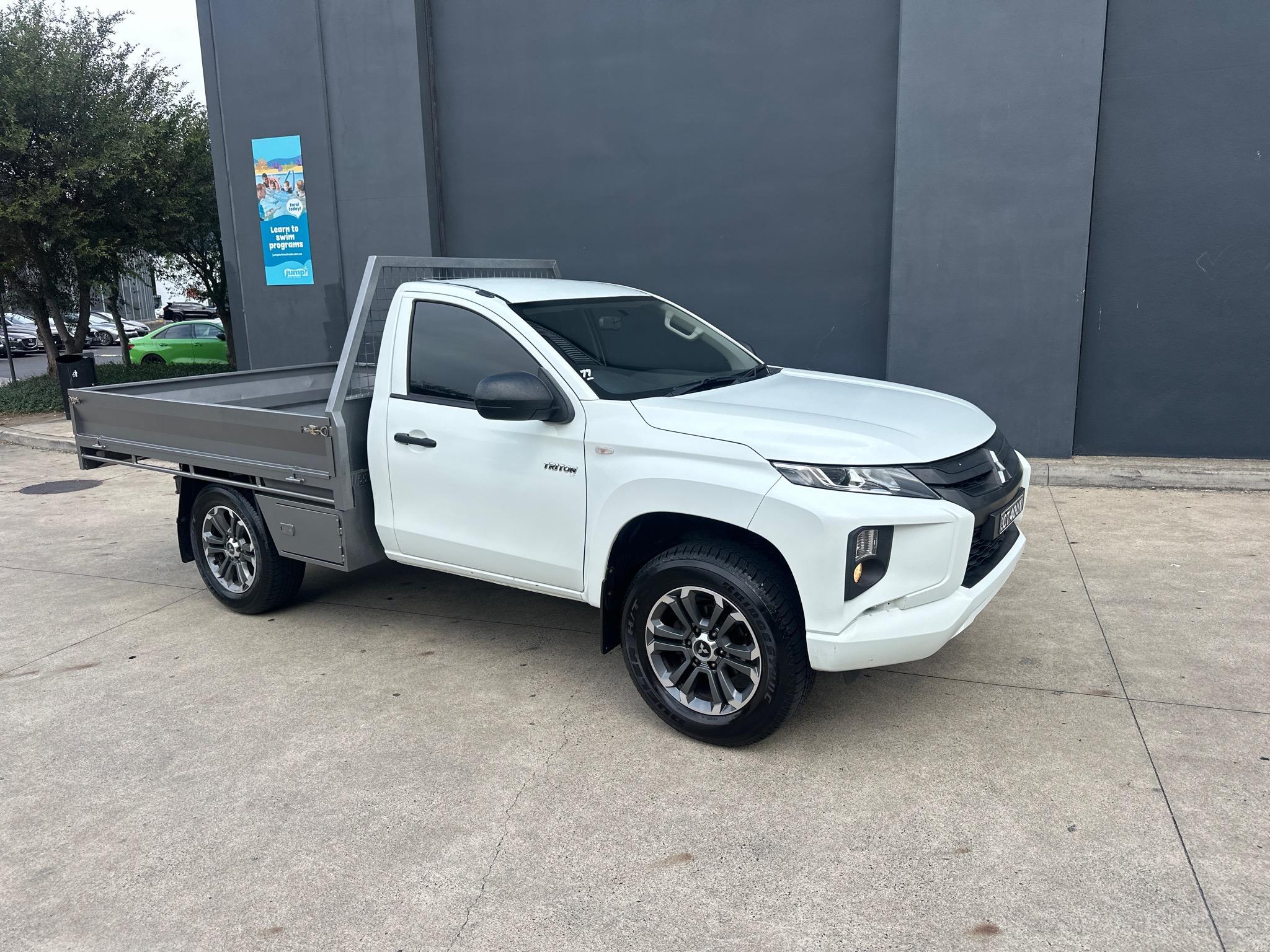 MITSUBISHI TRITON MR MY19 GLX CAB CHASSIS SINGLE CAB 2DR SPTS AUTO 6SP 4X2 1144KG 2.4DT image 17