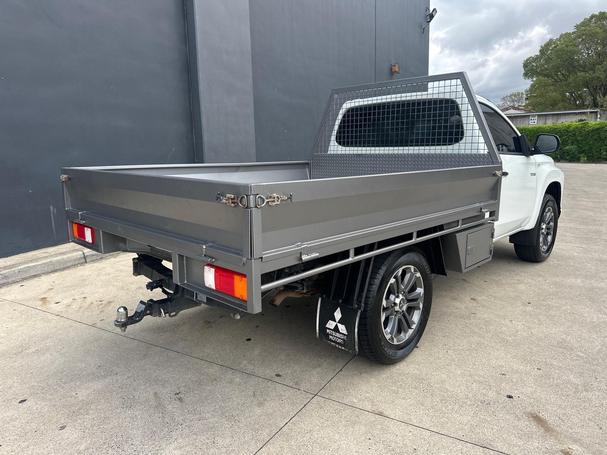 MITSUBISHI TRITON MR MY19 GLX CAB CHASSIS SINGLE CAB 2DR SPTS AUTO 6SP 4X2 1144KG 2.4DT image 4