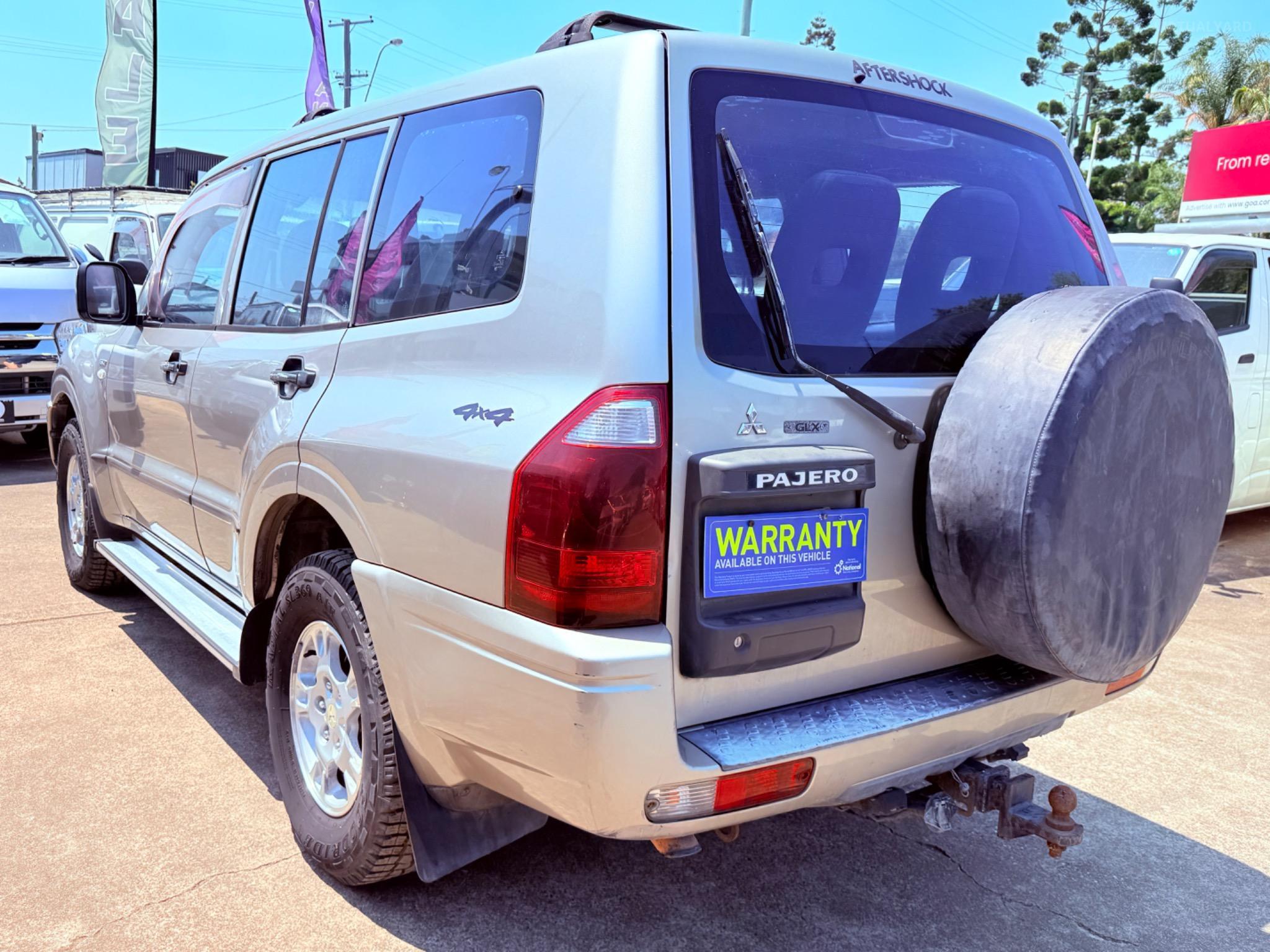 MITSUBISHI PAJERO