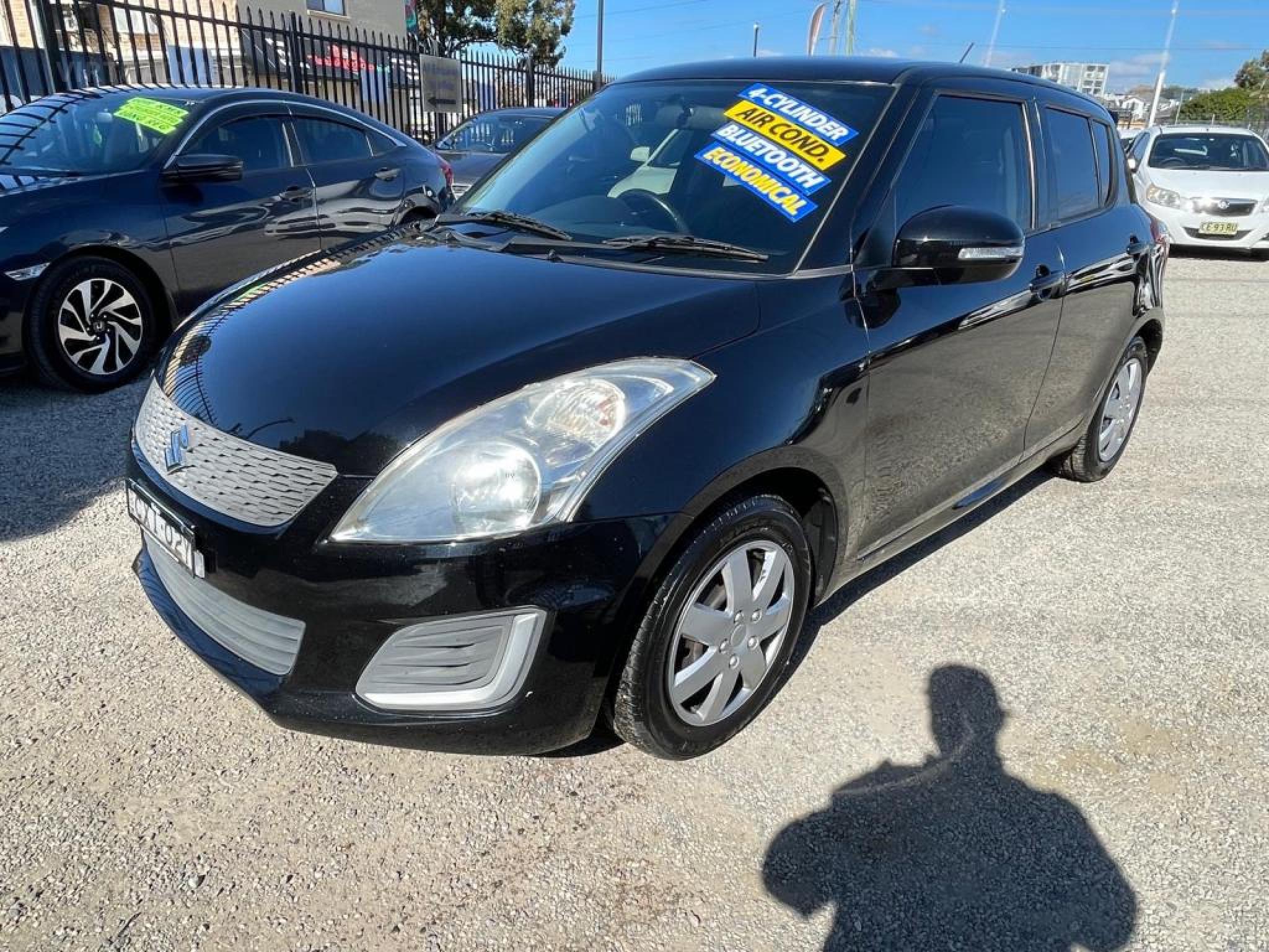 SUZUKI SWIFT
