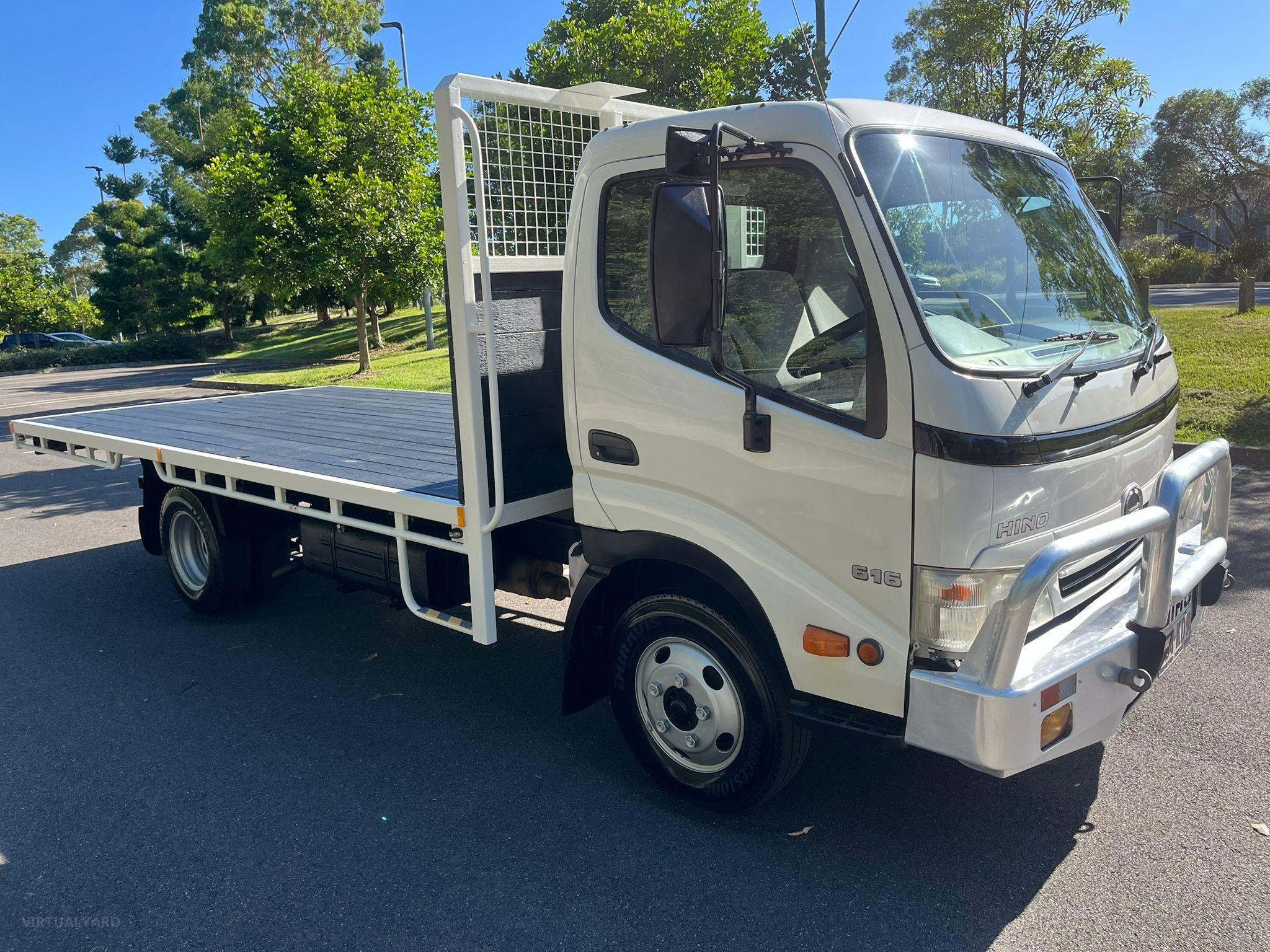 HINO 300 616 TRAY TRUCK WITH TIPPER CAR LICENSE