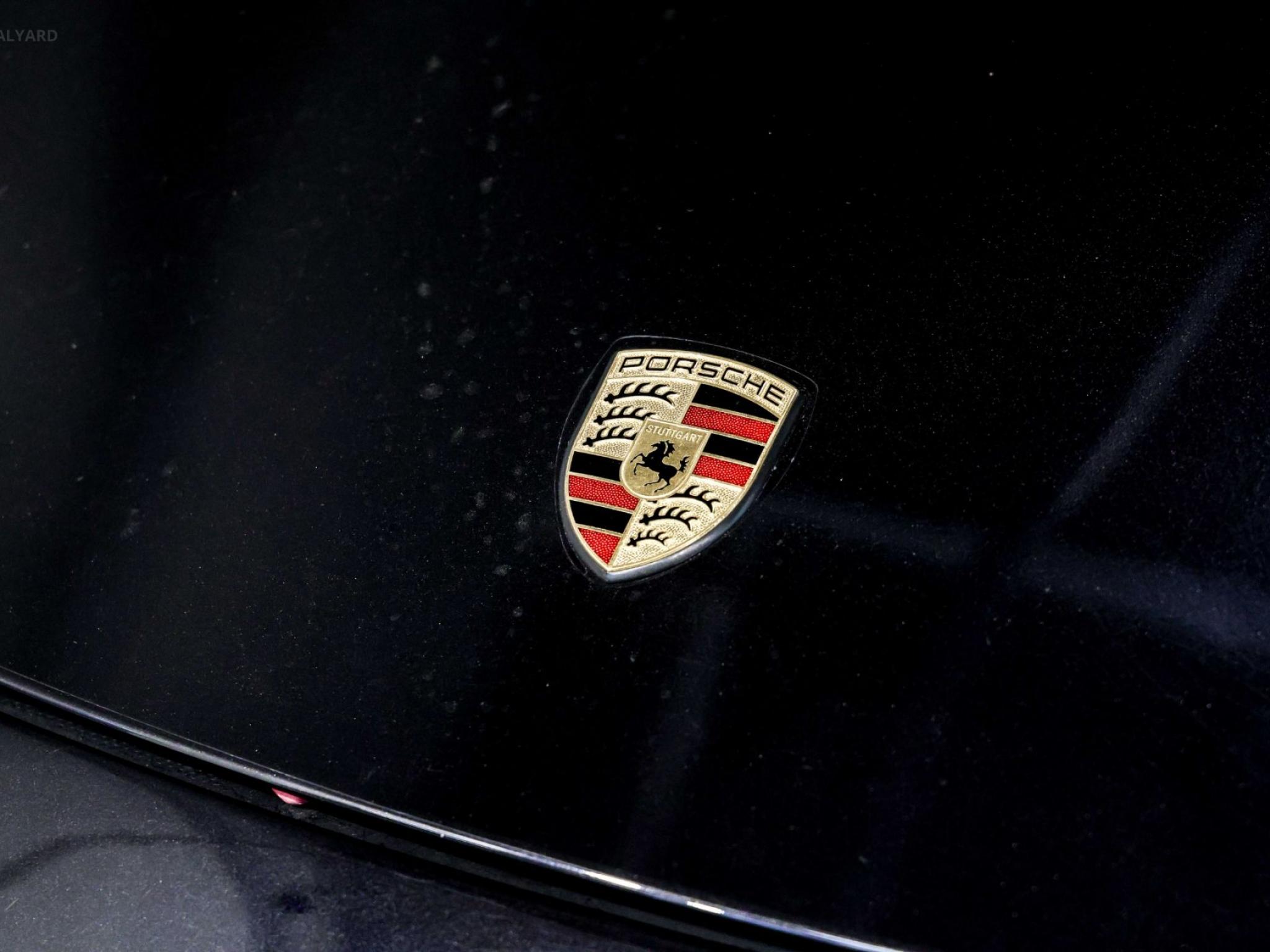 PORSCHE 911
