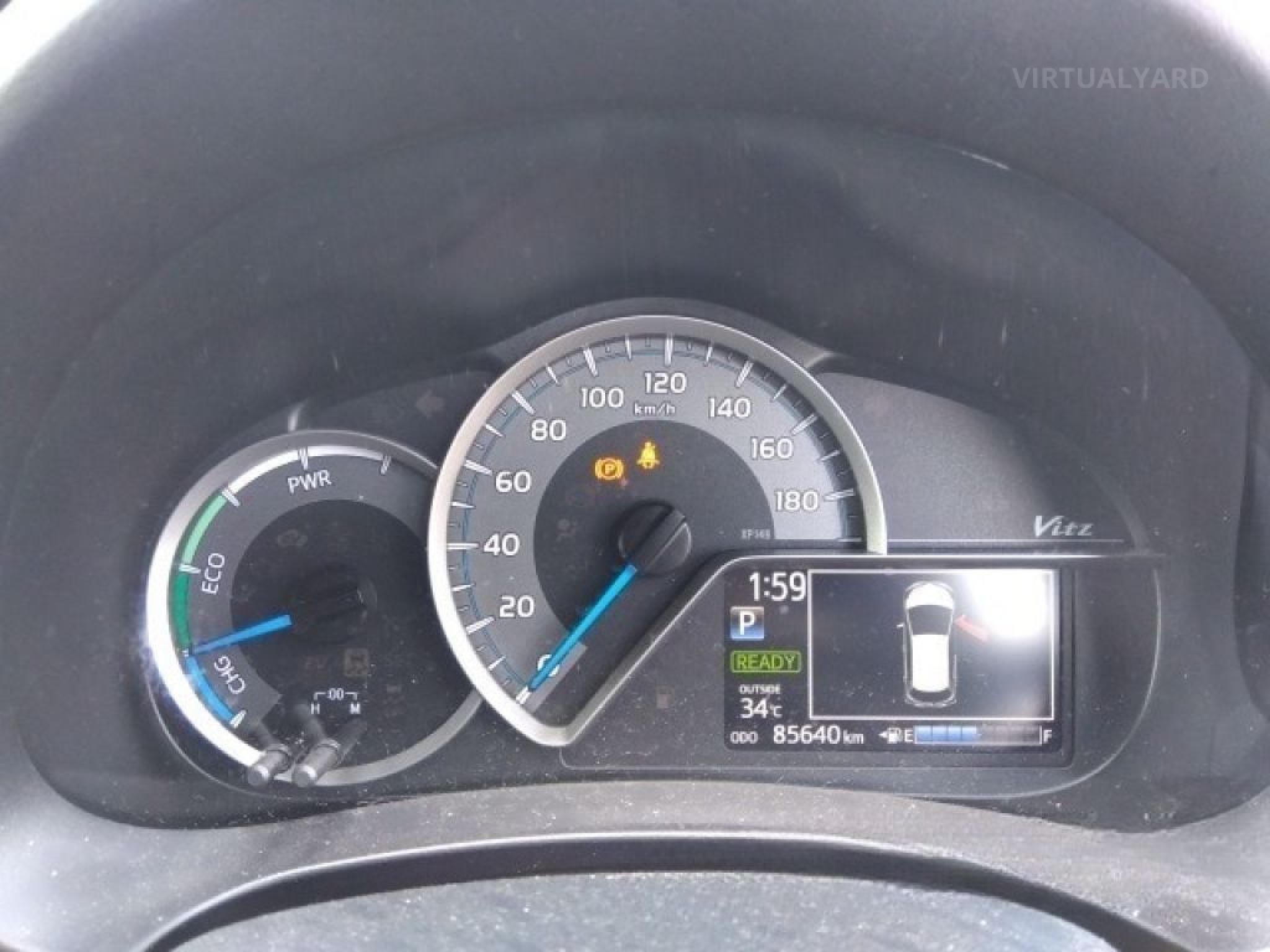 TOYOTA VITZ