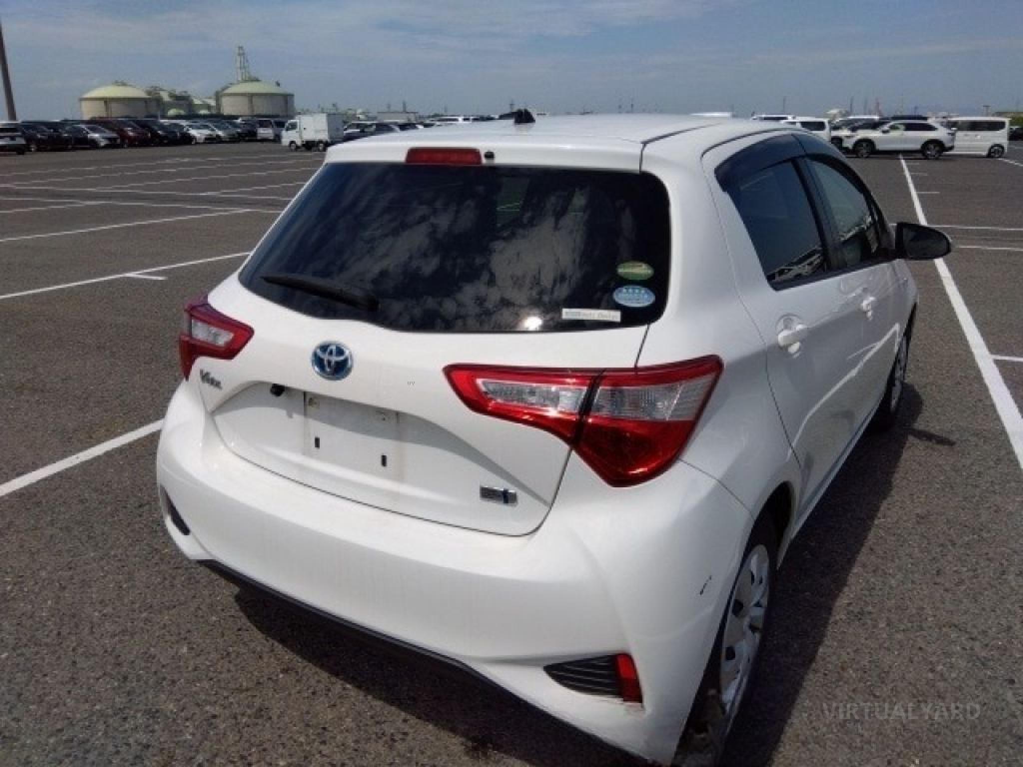 TOYOTA VITZ