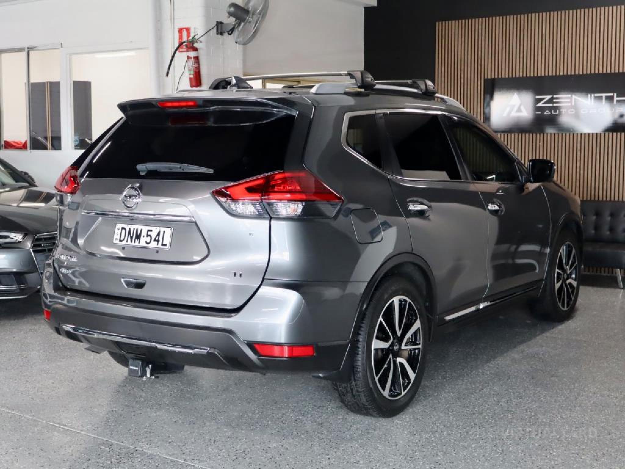 NISSAN X-TRAIL