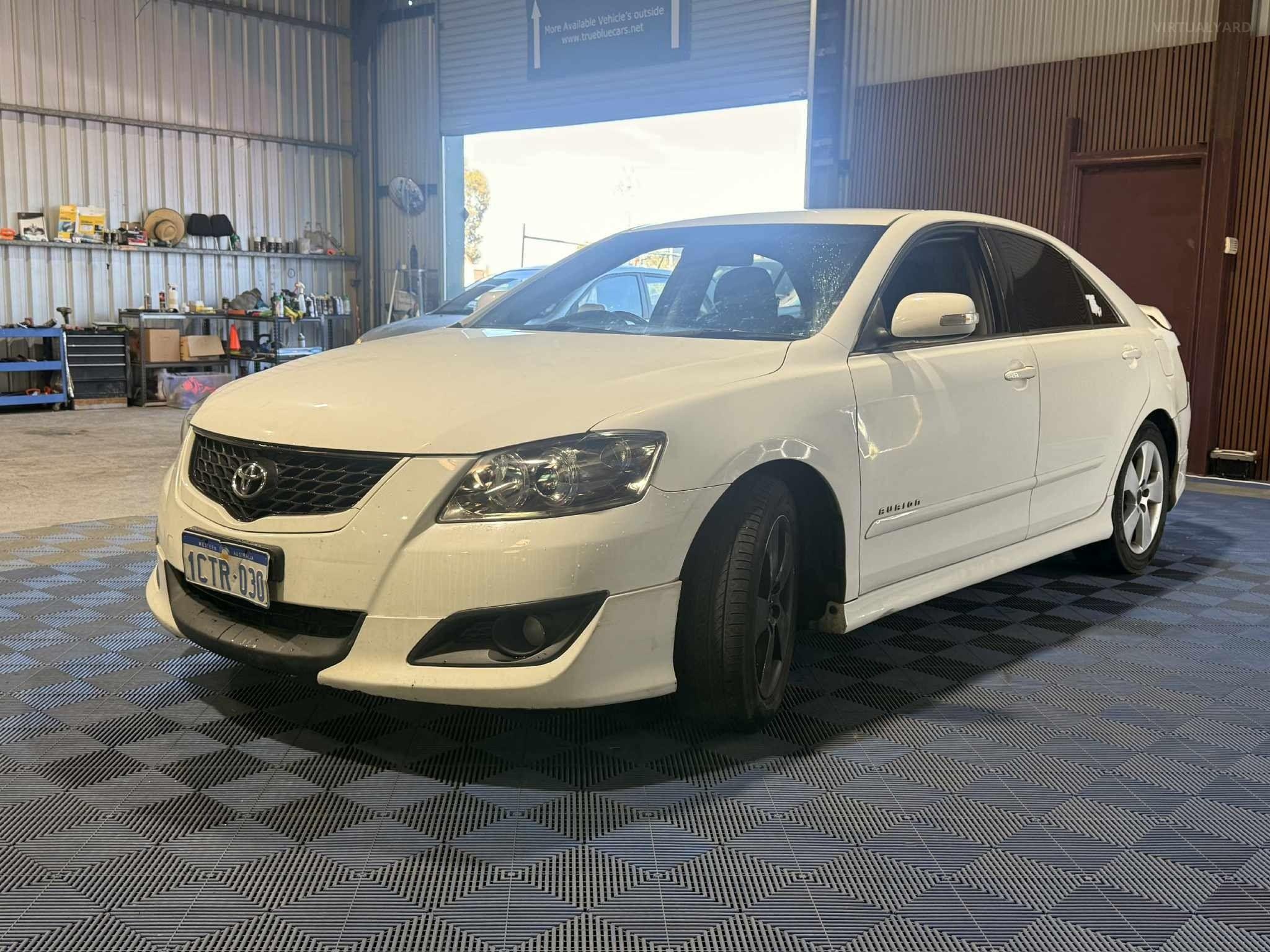 TOYOTA AURION