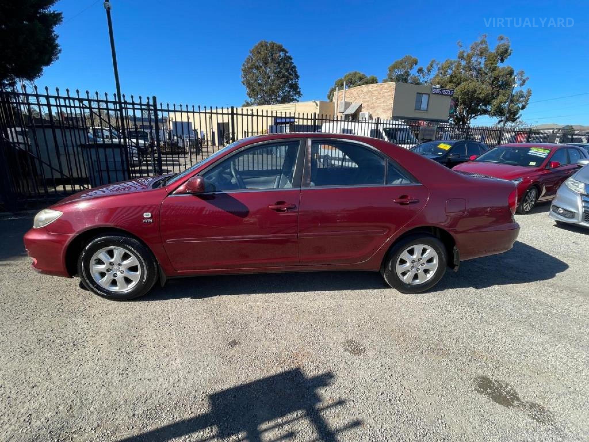 TOYOTA CAMRY