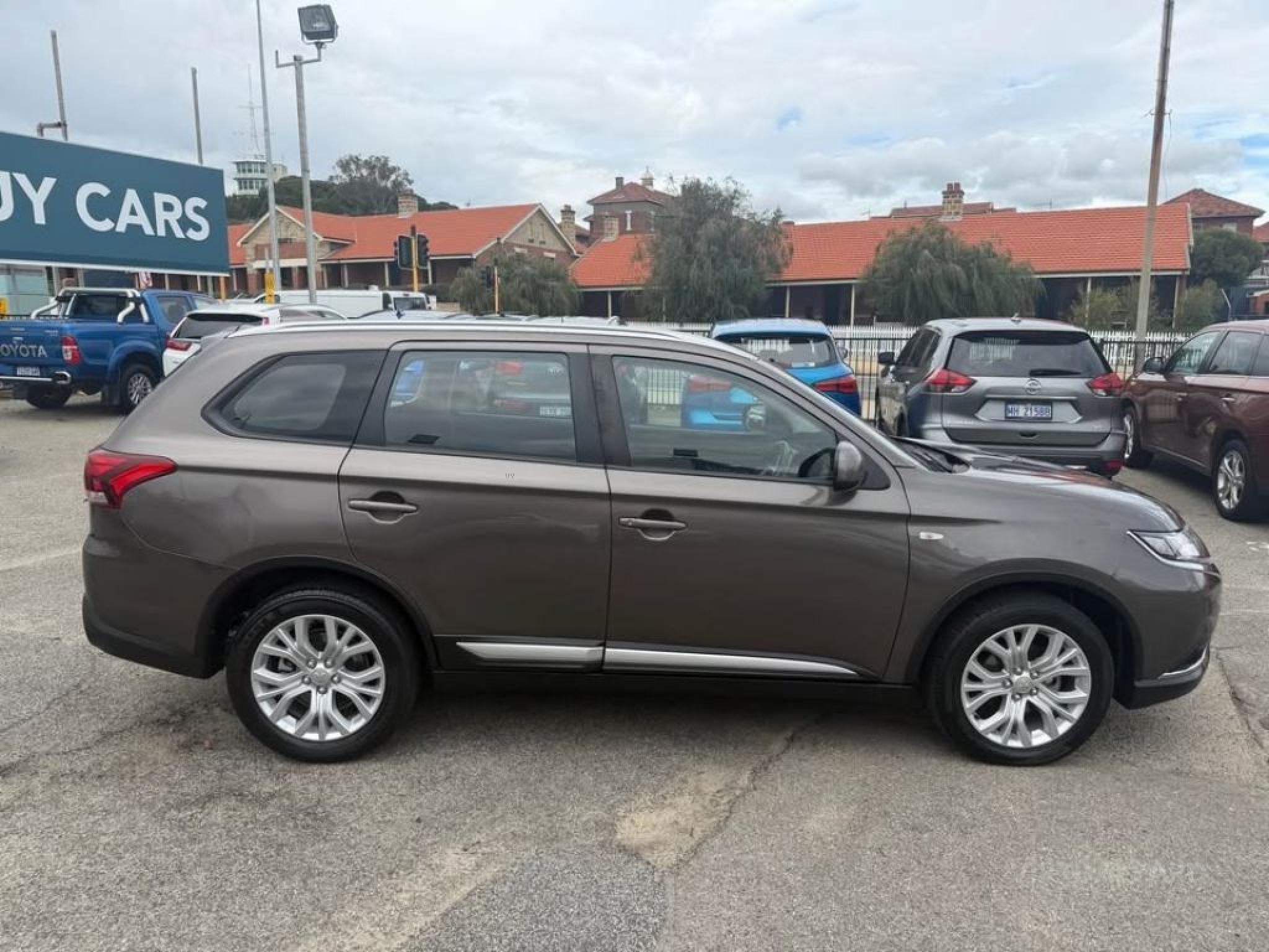 Mitsubishi Outlander
