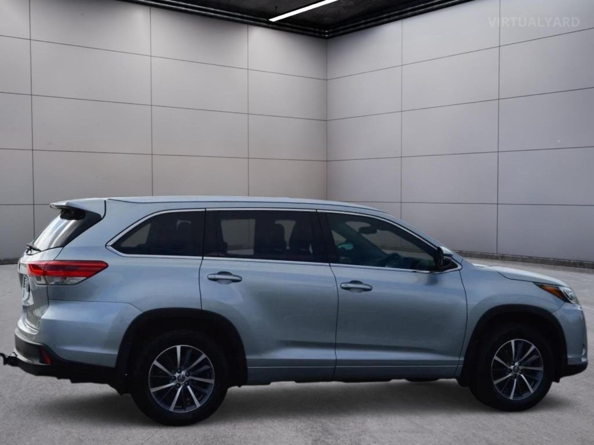 TOYOTA KLUGER