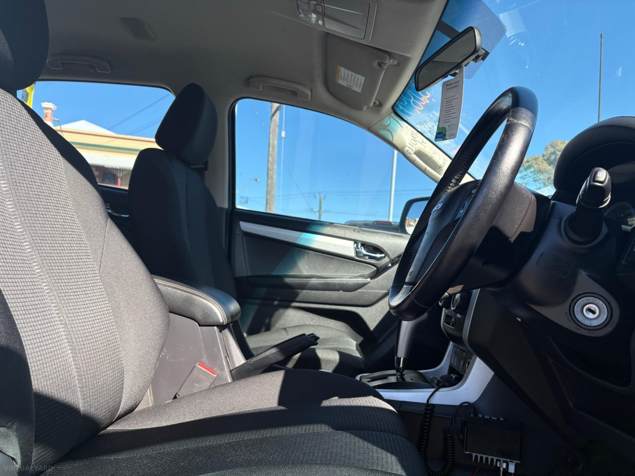 ISUZU D-MAX