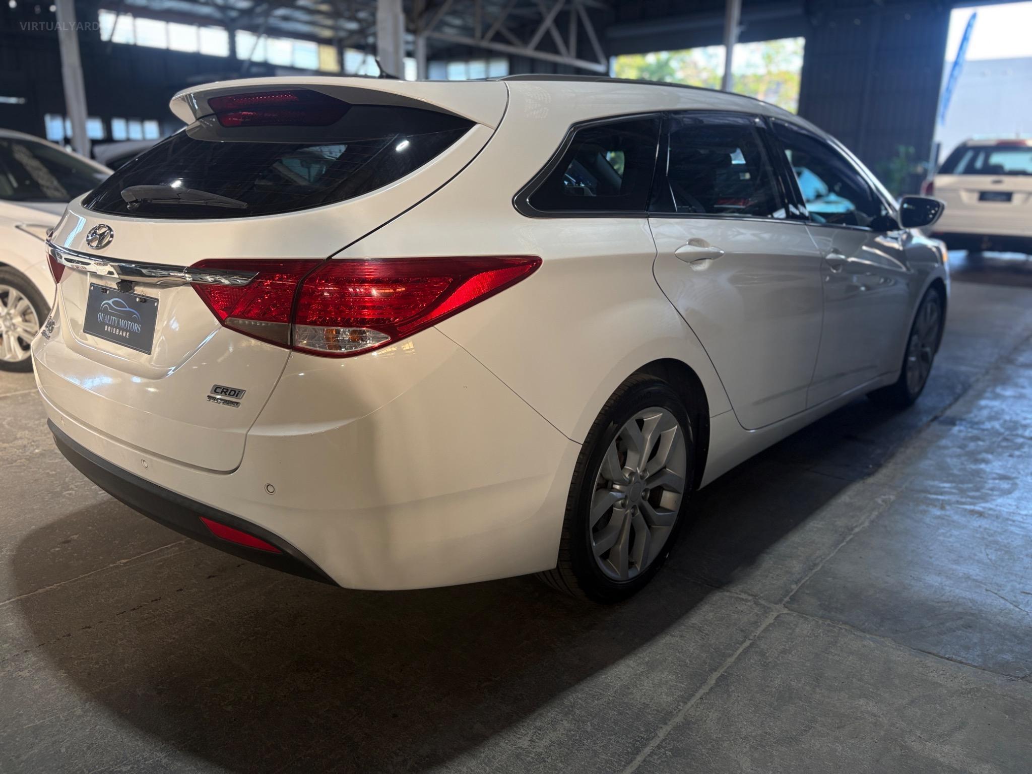 HYUNDAI i40