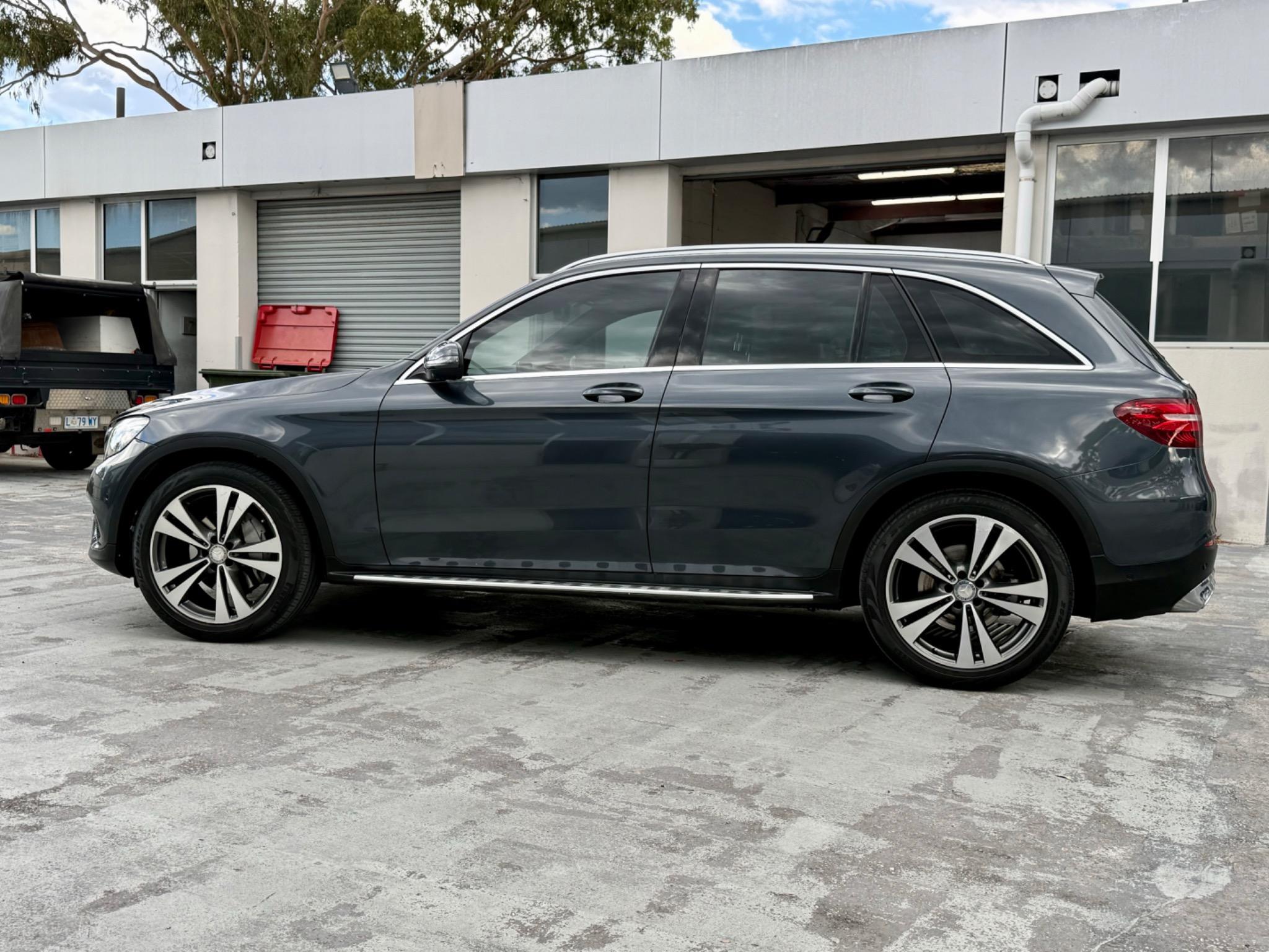 MERCEDES-BENZ GLC
