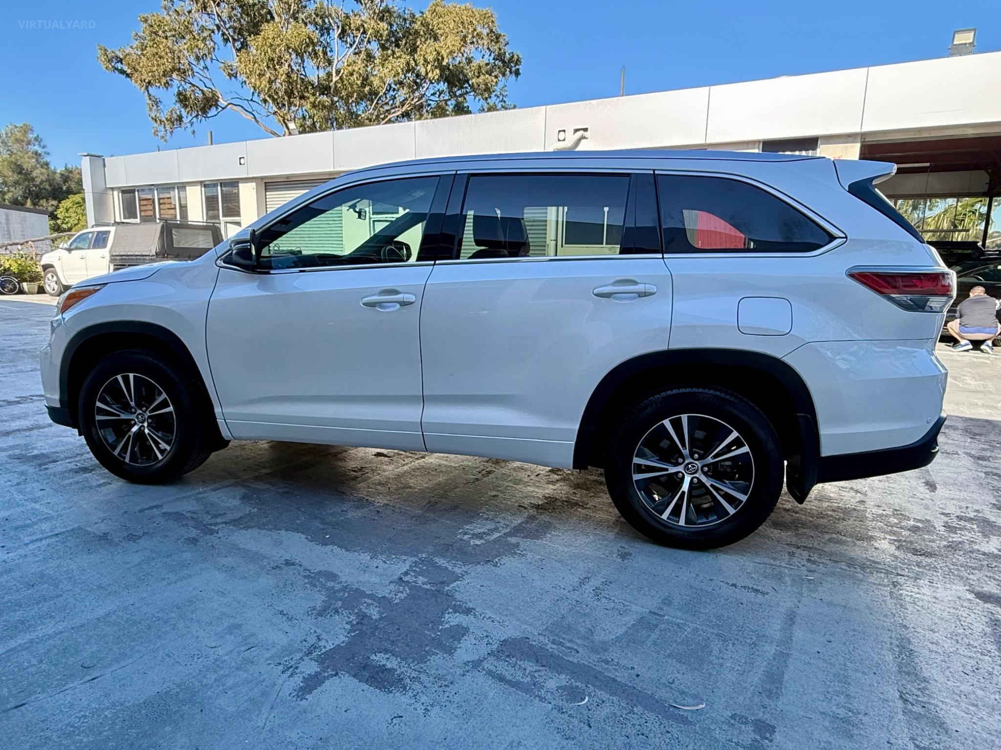 TOYOTA KLUGER