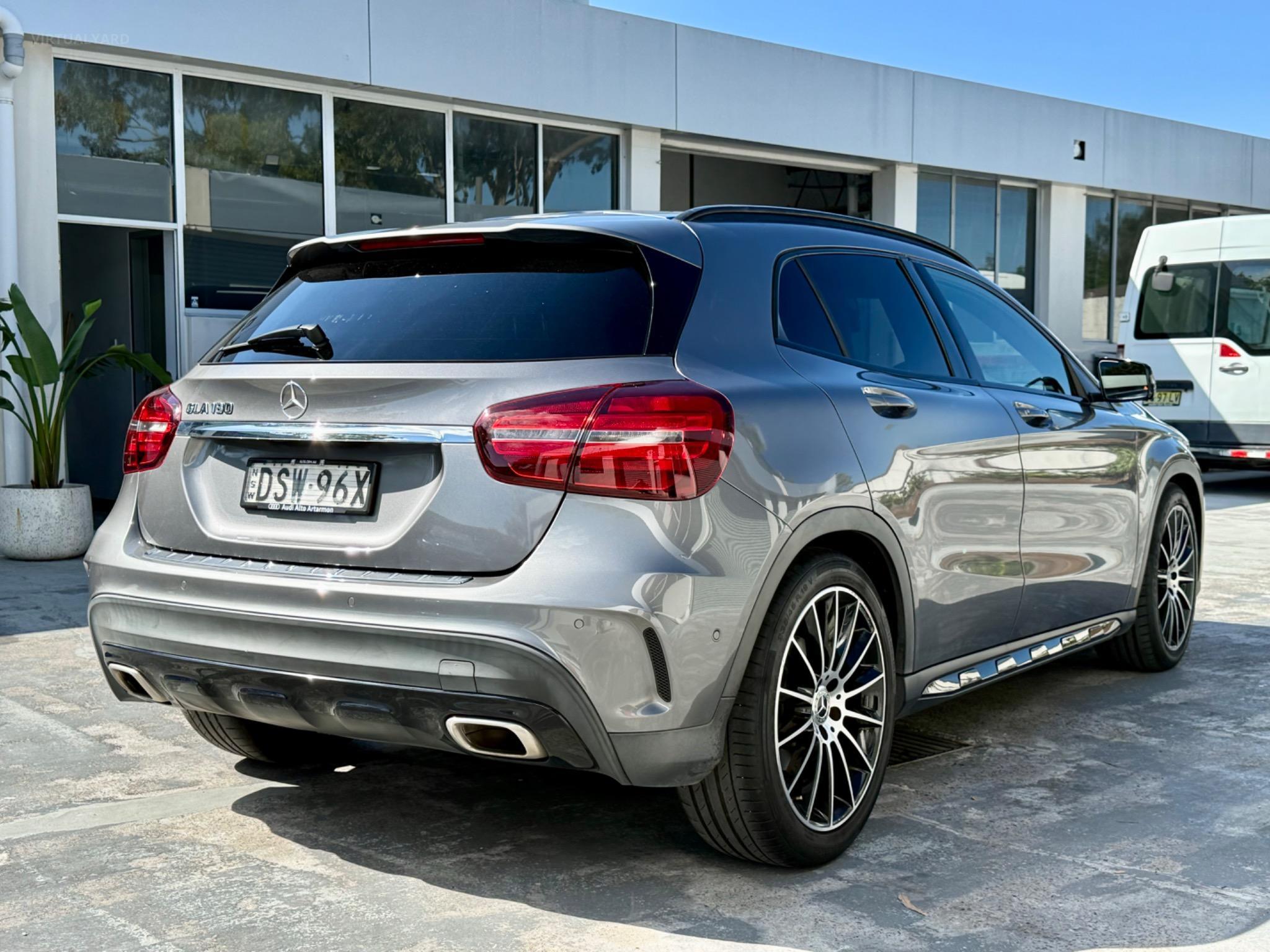 MERCEDES-BENZ GLA