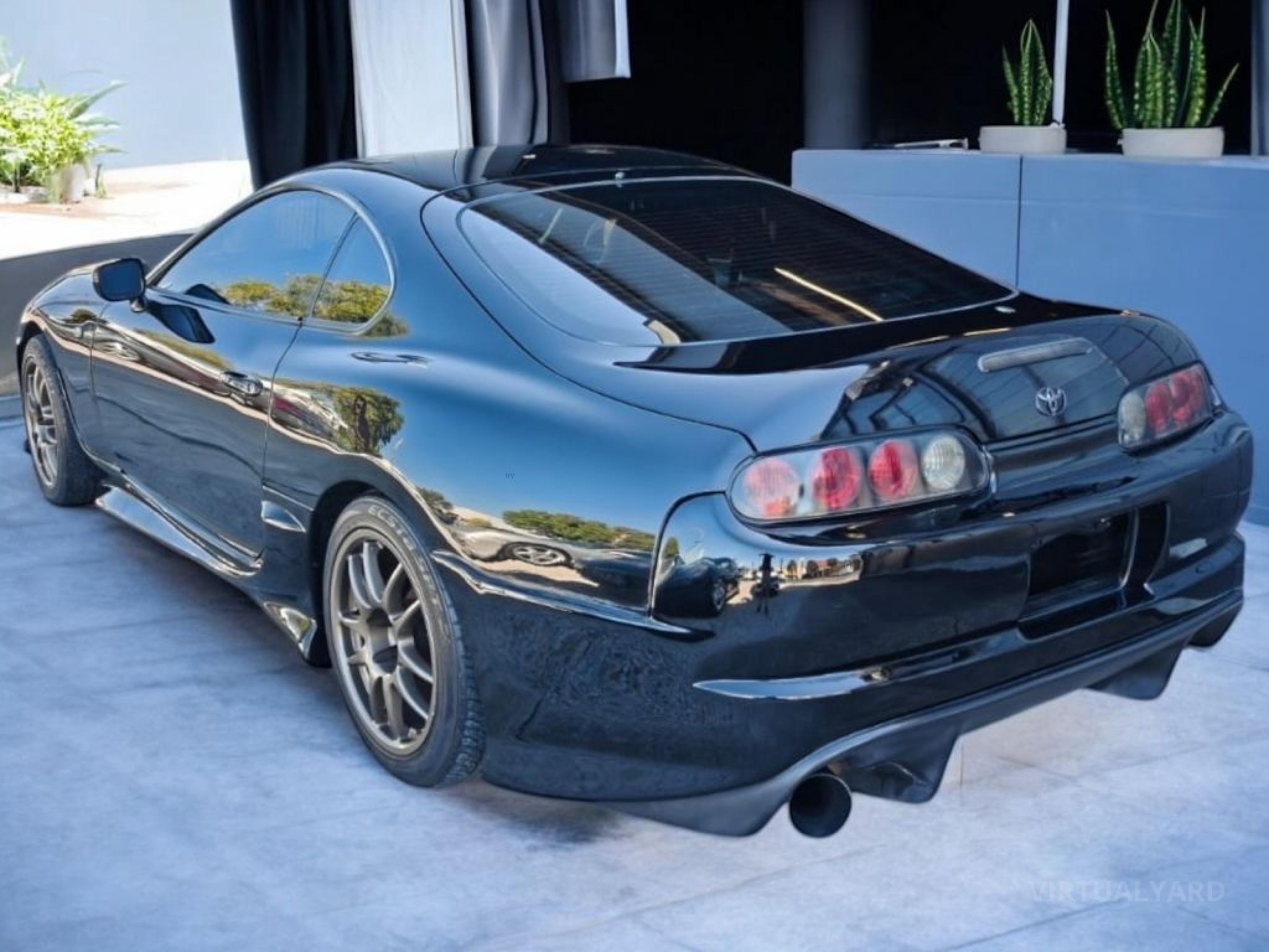 TOYOTA SUPRA