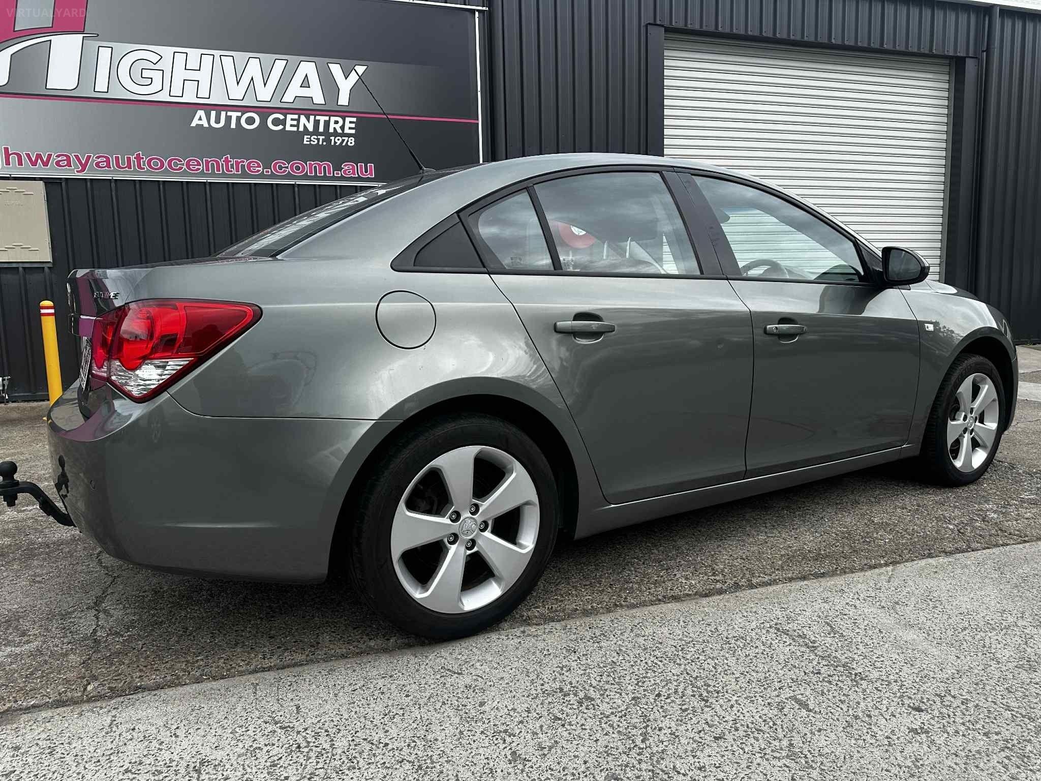 HOLDEN CRUZE