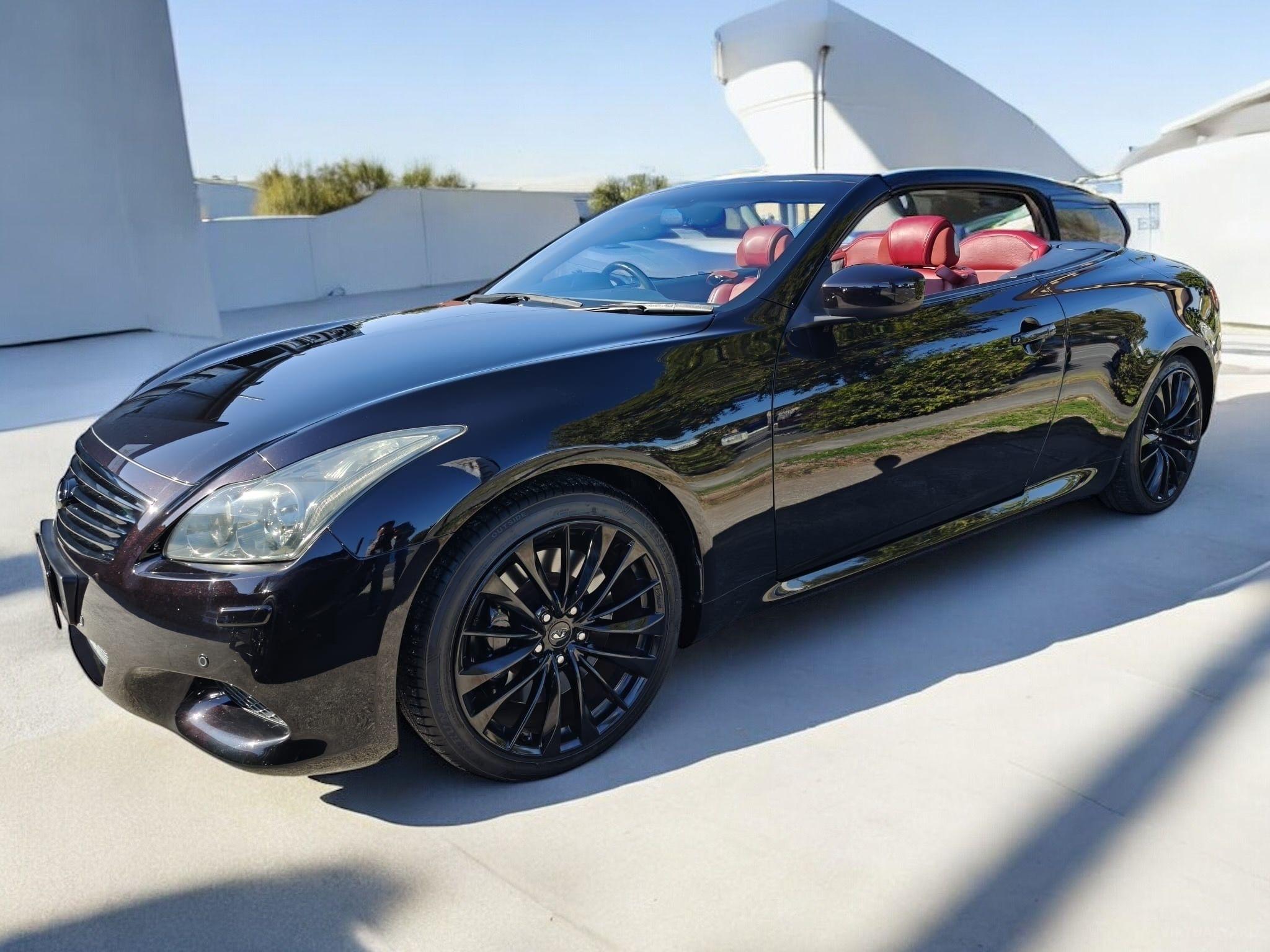 INFINITI Q60
