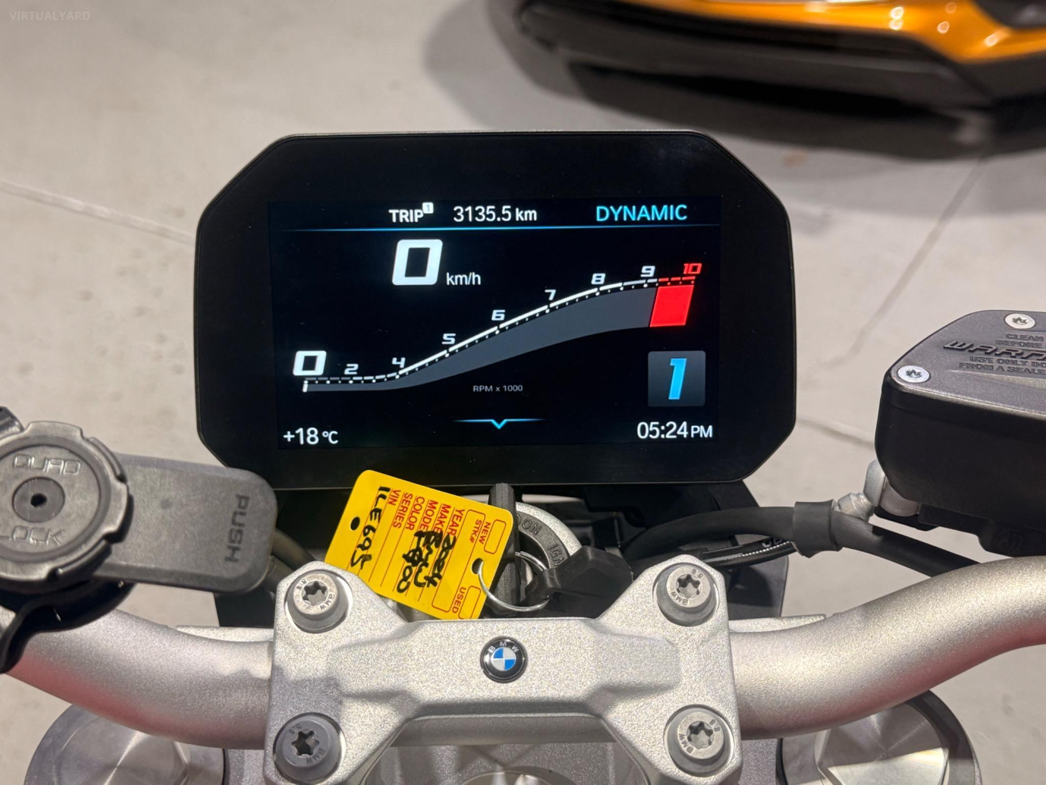 BMW F900R