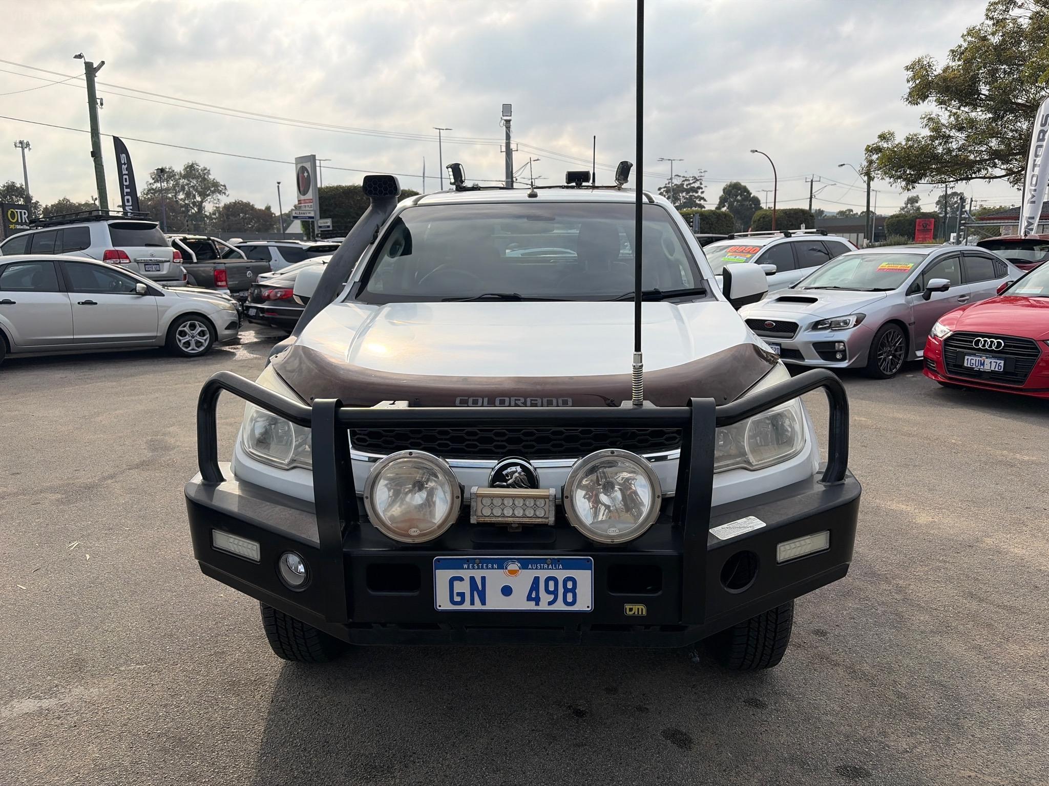HOLDEN COLORADO