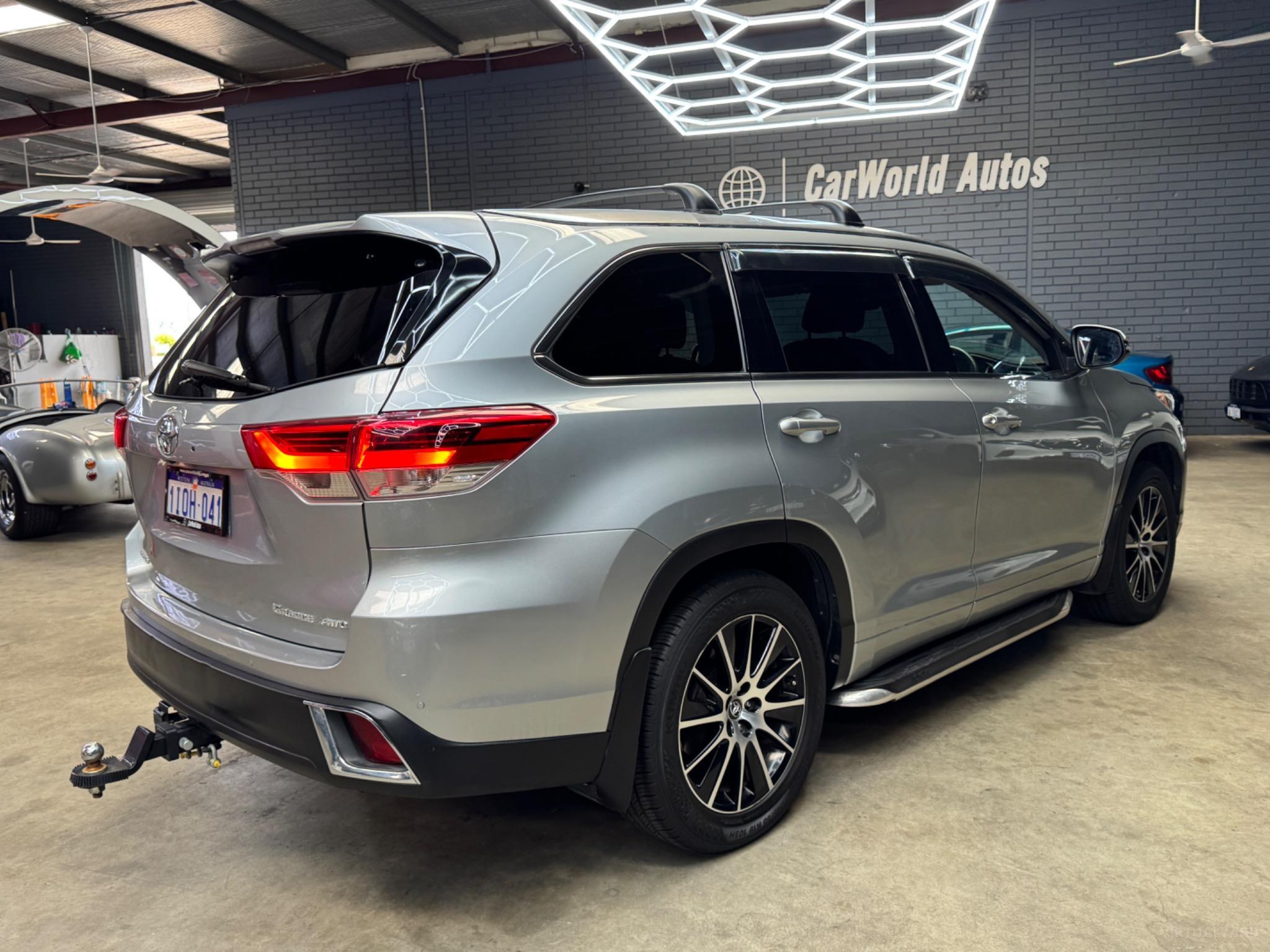 TOYOTA KLUGER