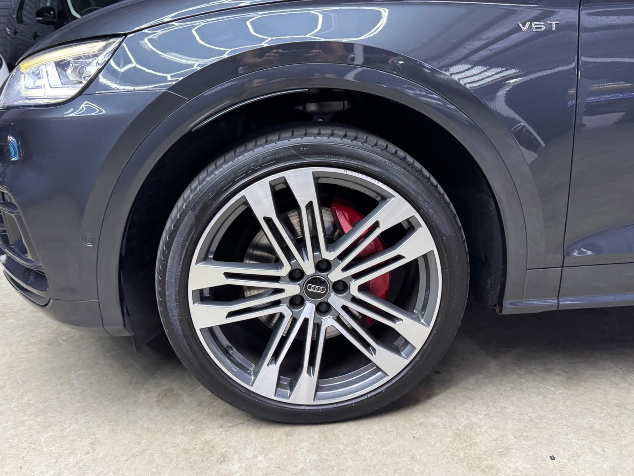 AUDI SQ5
