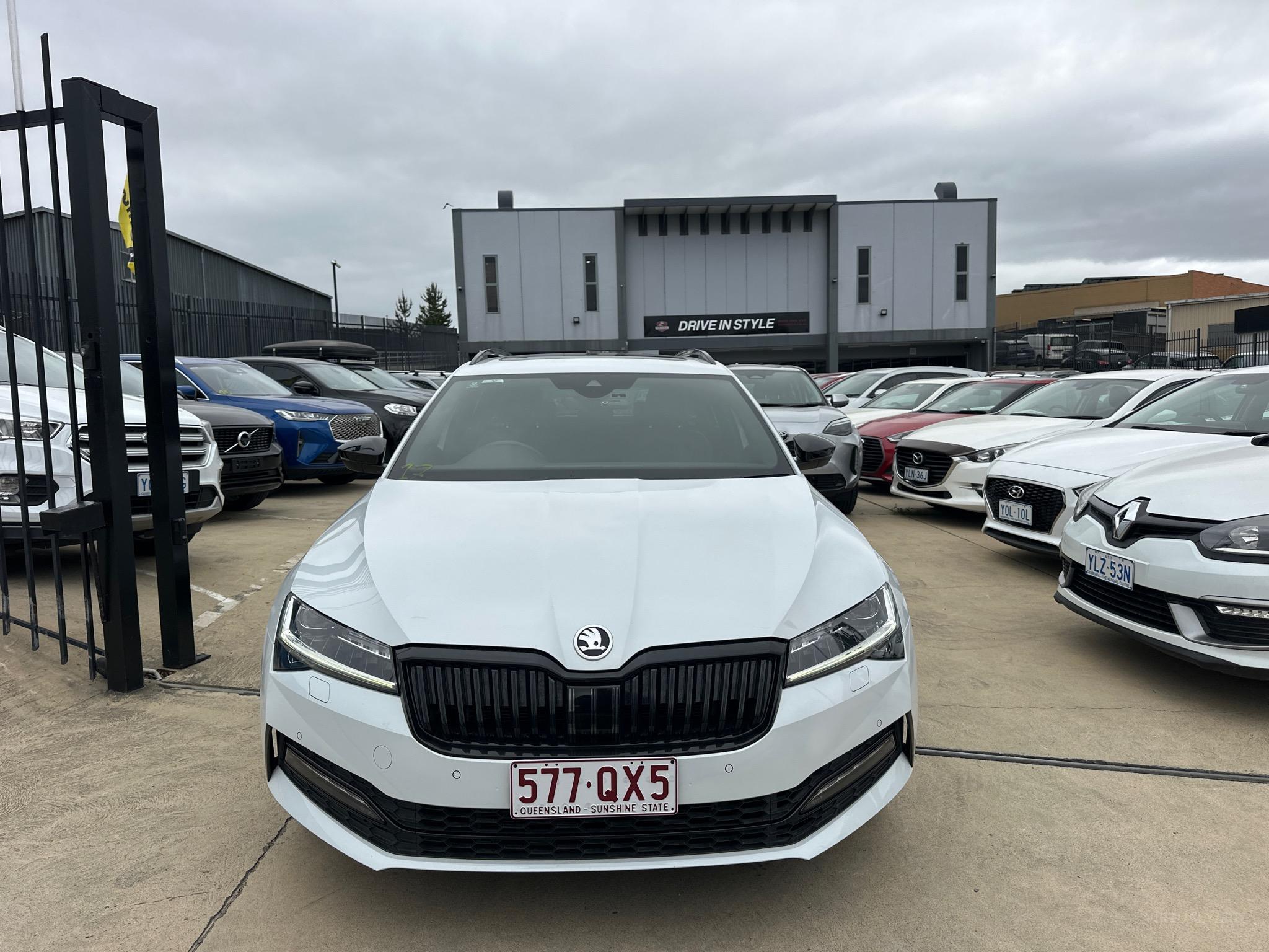 SKODA SUPERB