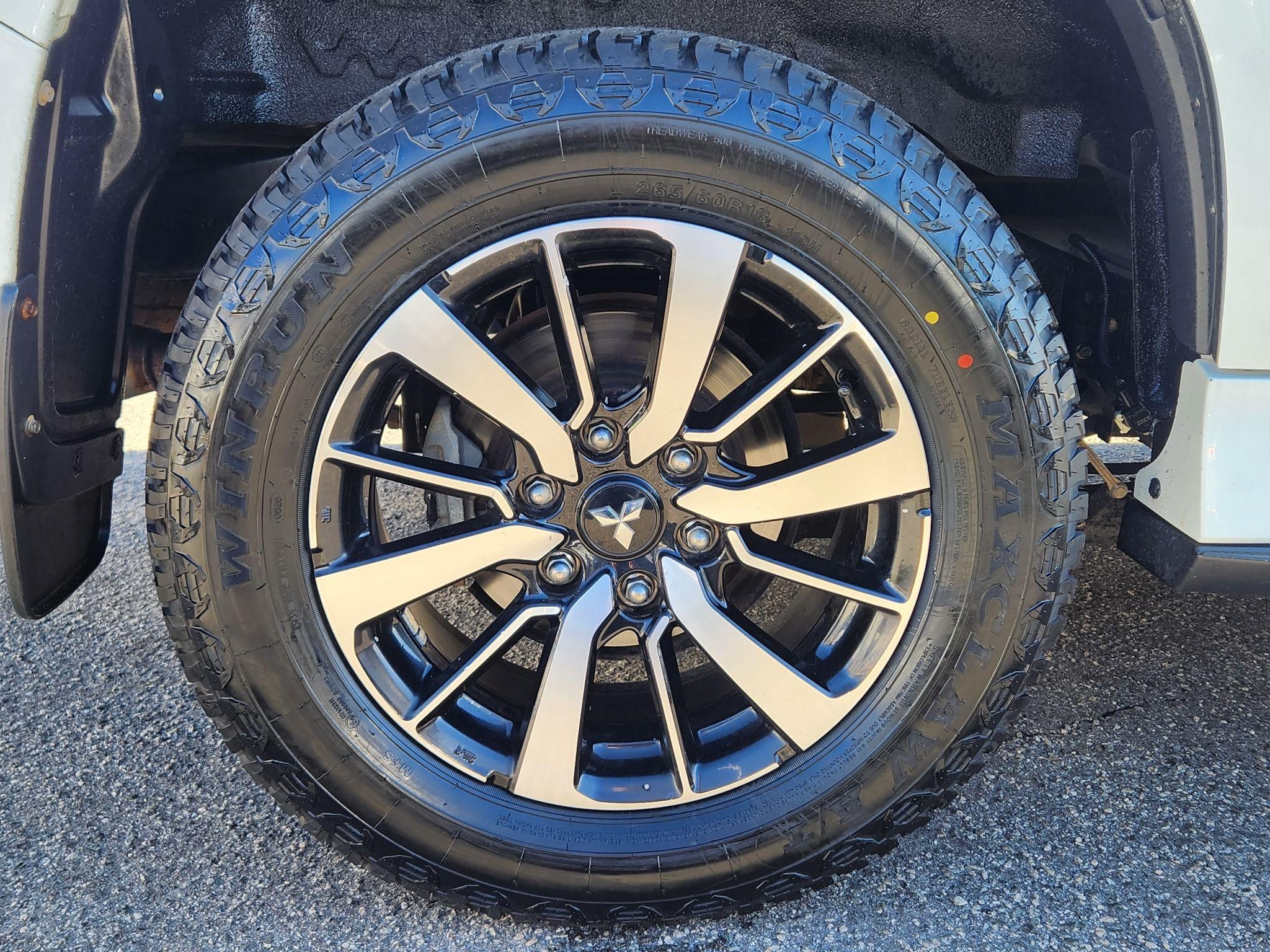 Mitsubishi Pajero Sport