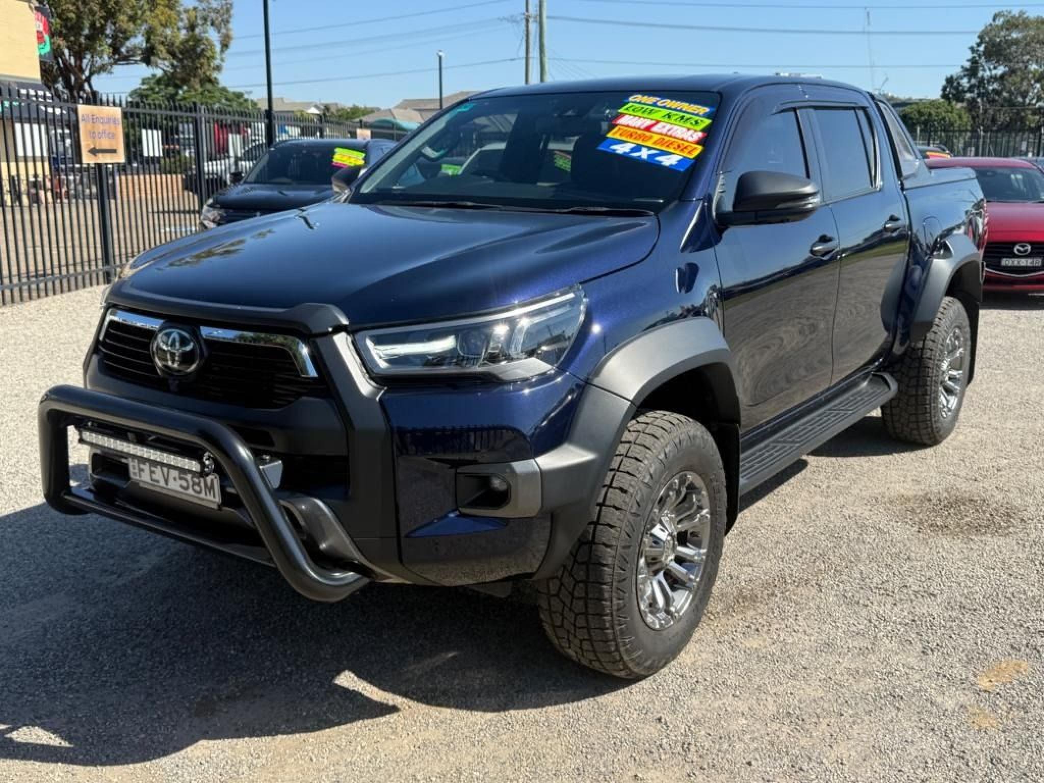 TOYOTA HILUX