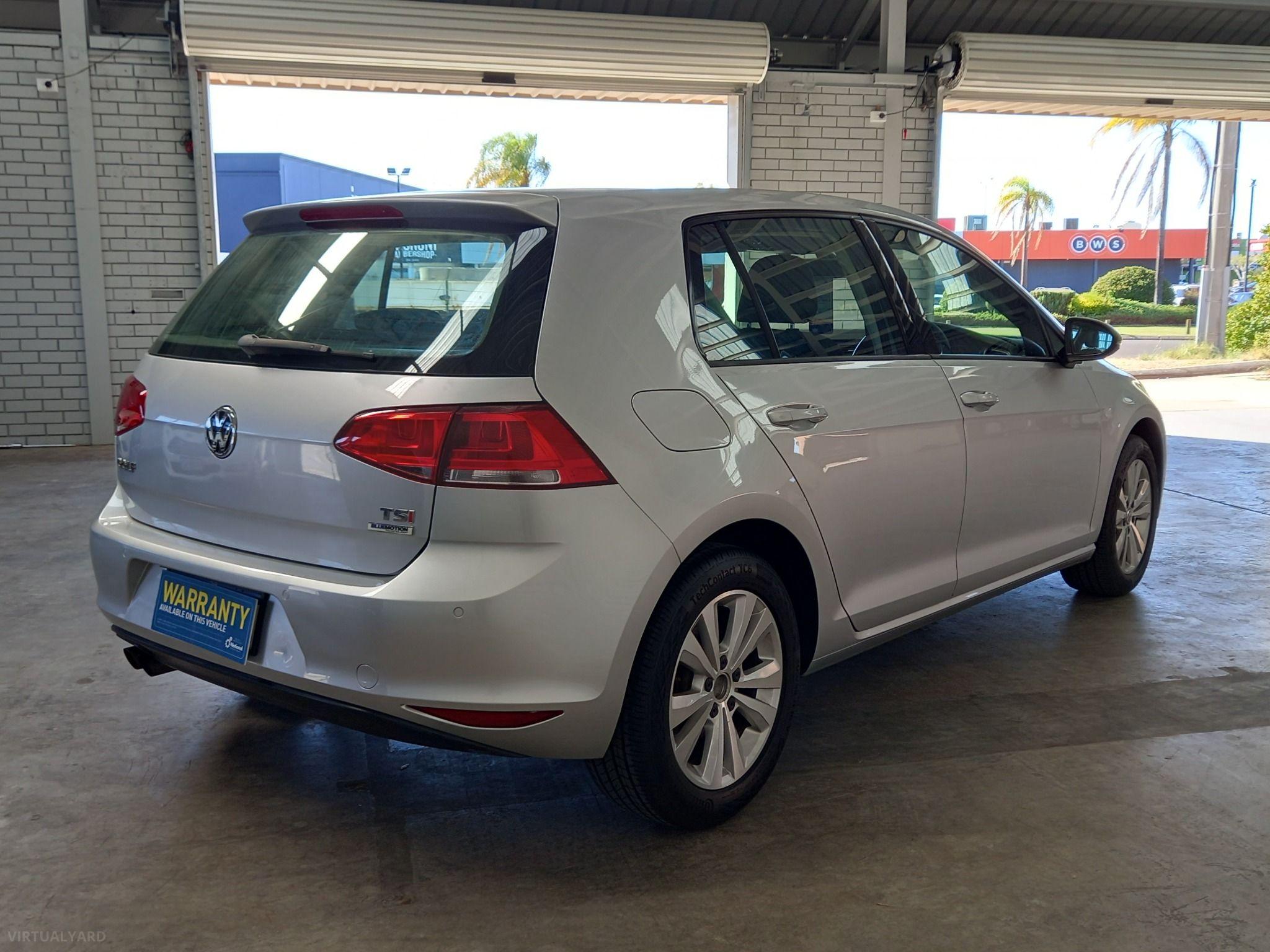 VOLKSWAGEN GOLF