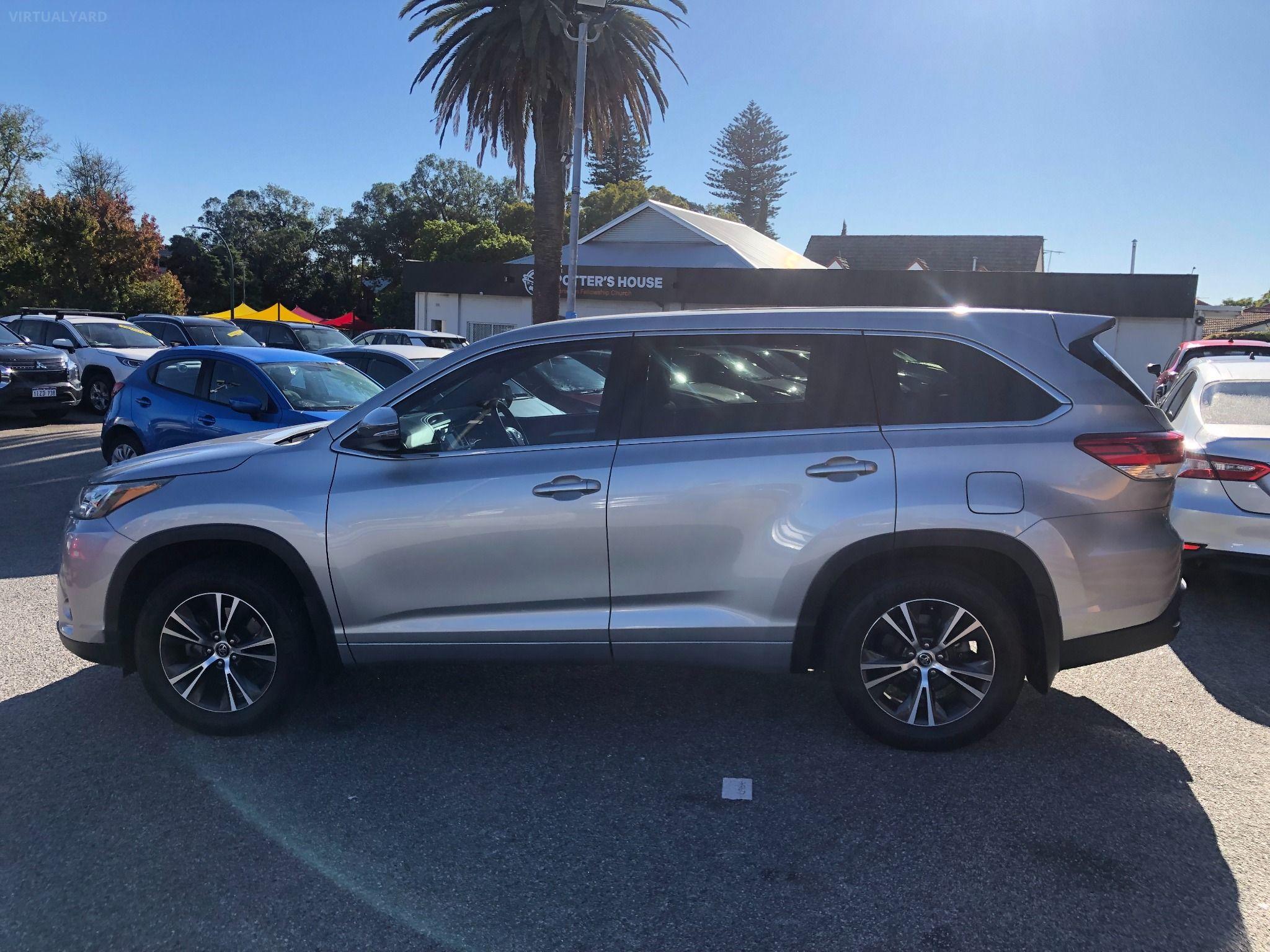 TOYOTA KLUGER