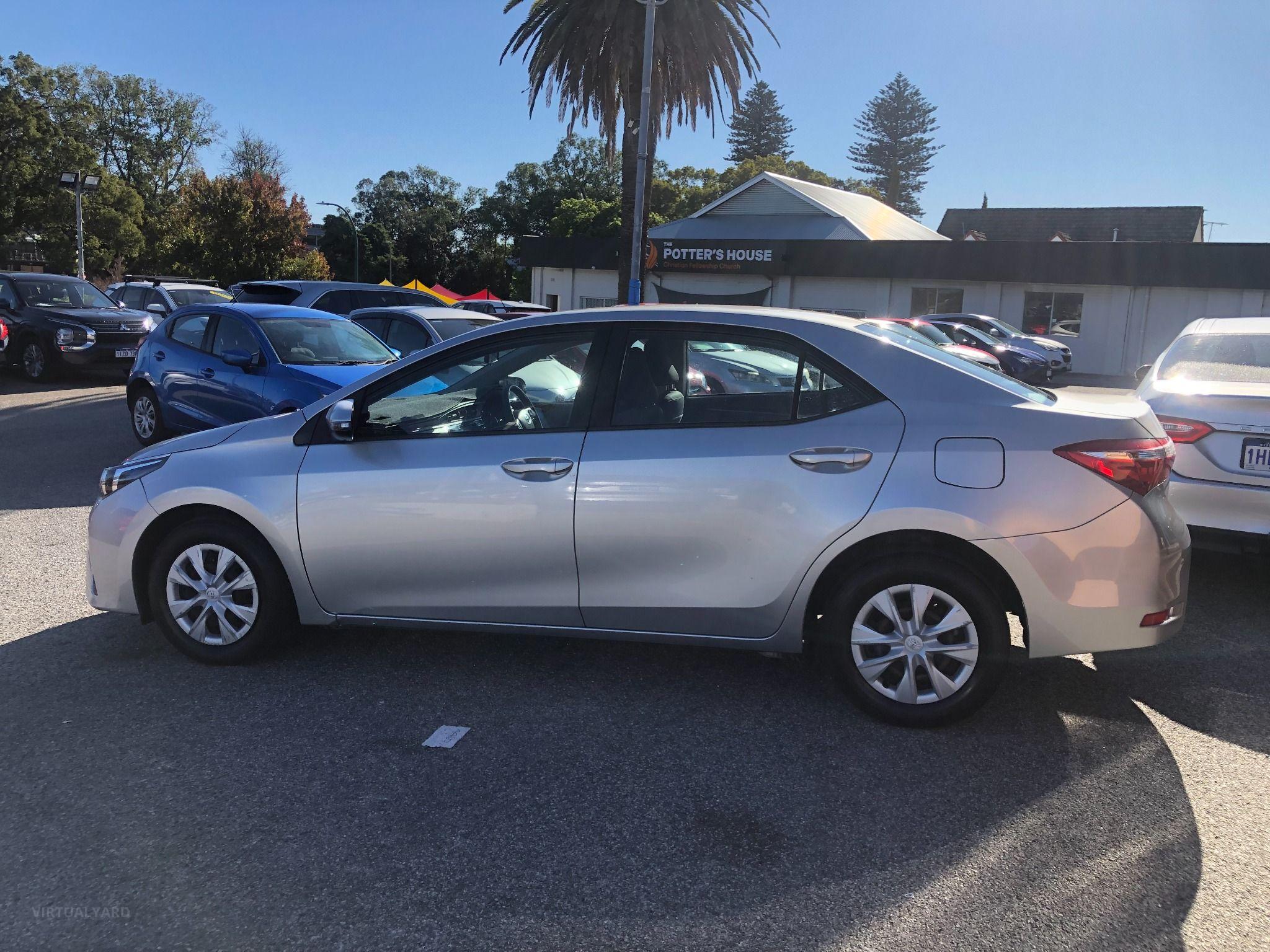 TOYOTA COROLLA