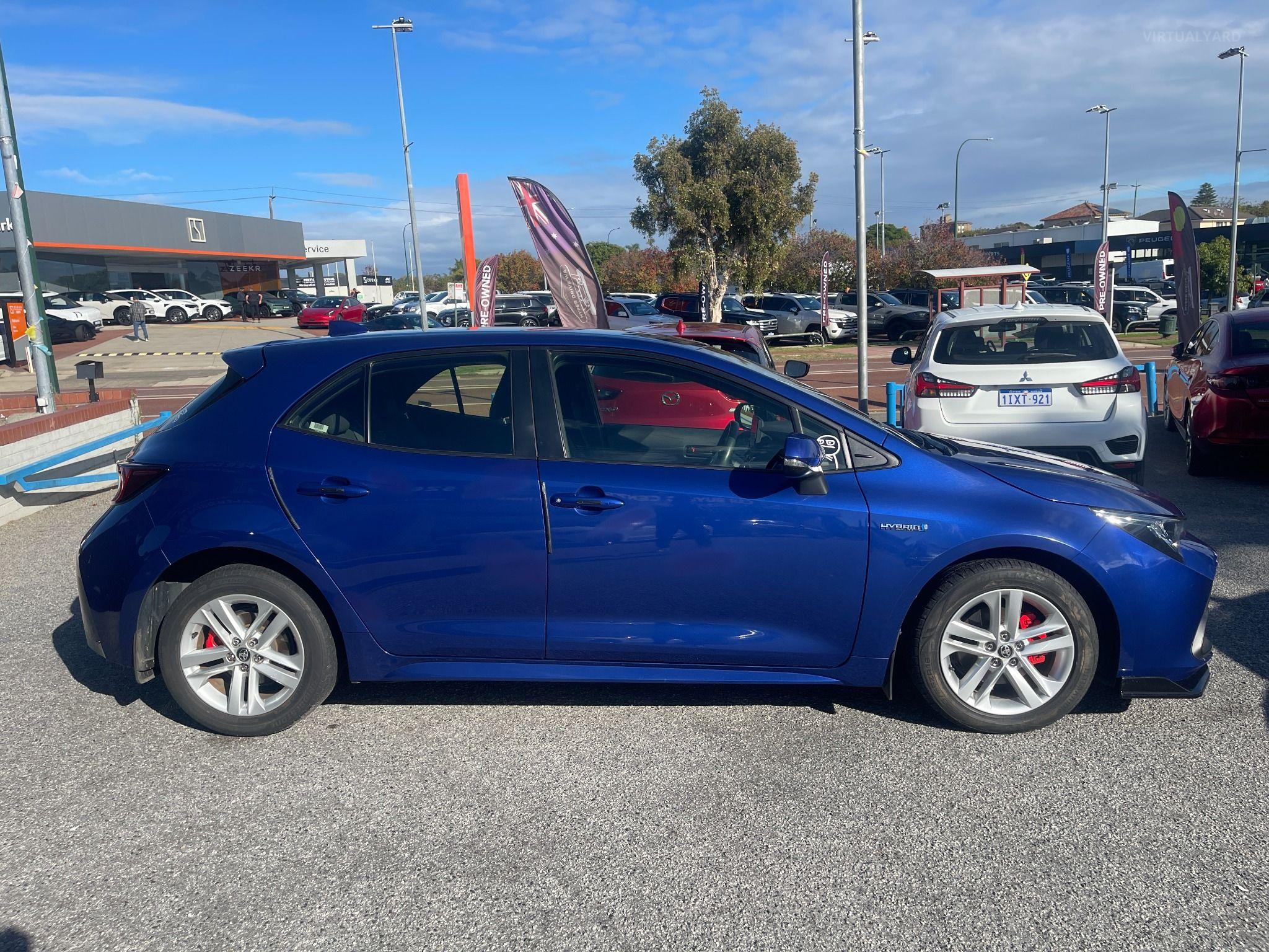TOYOTA COROLLA