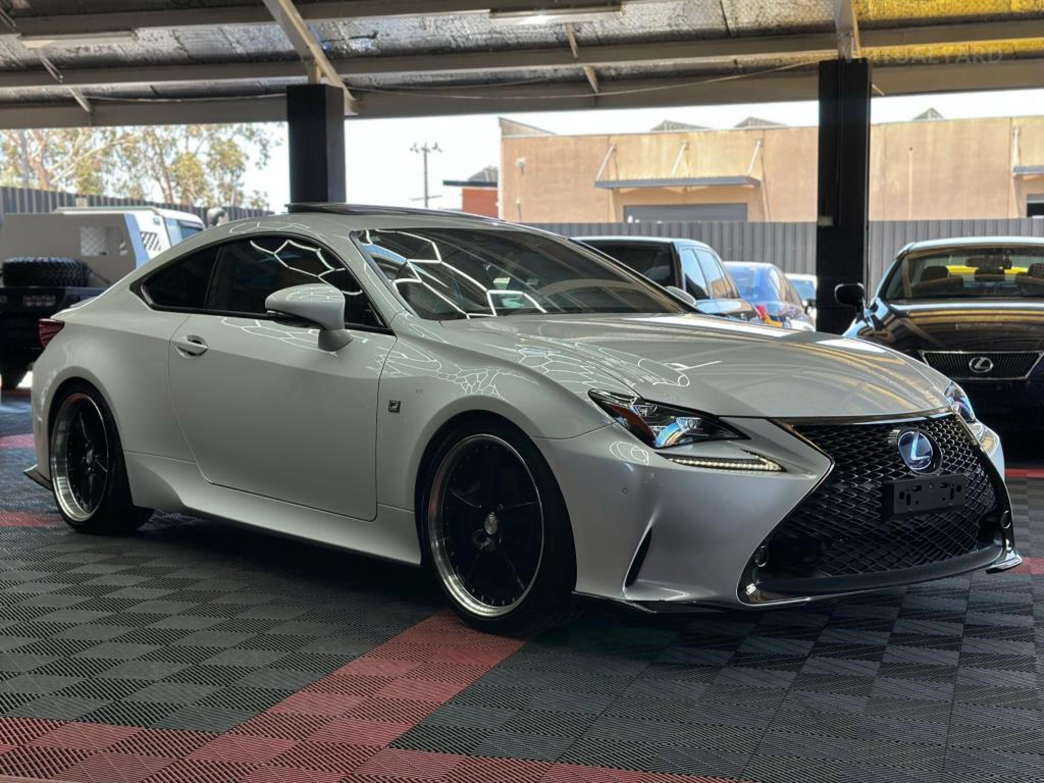 Lexus RC