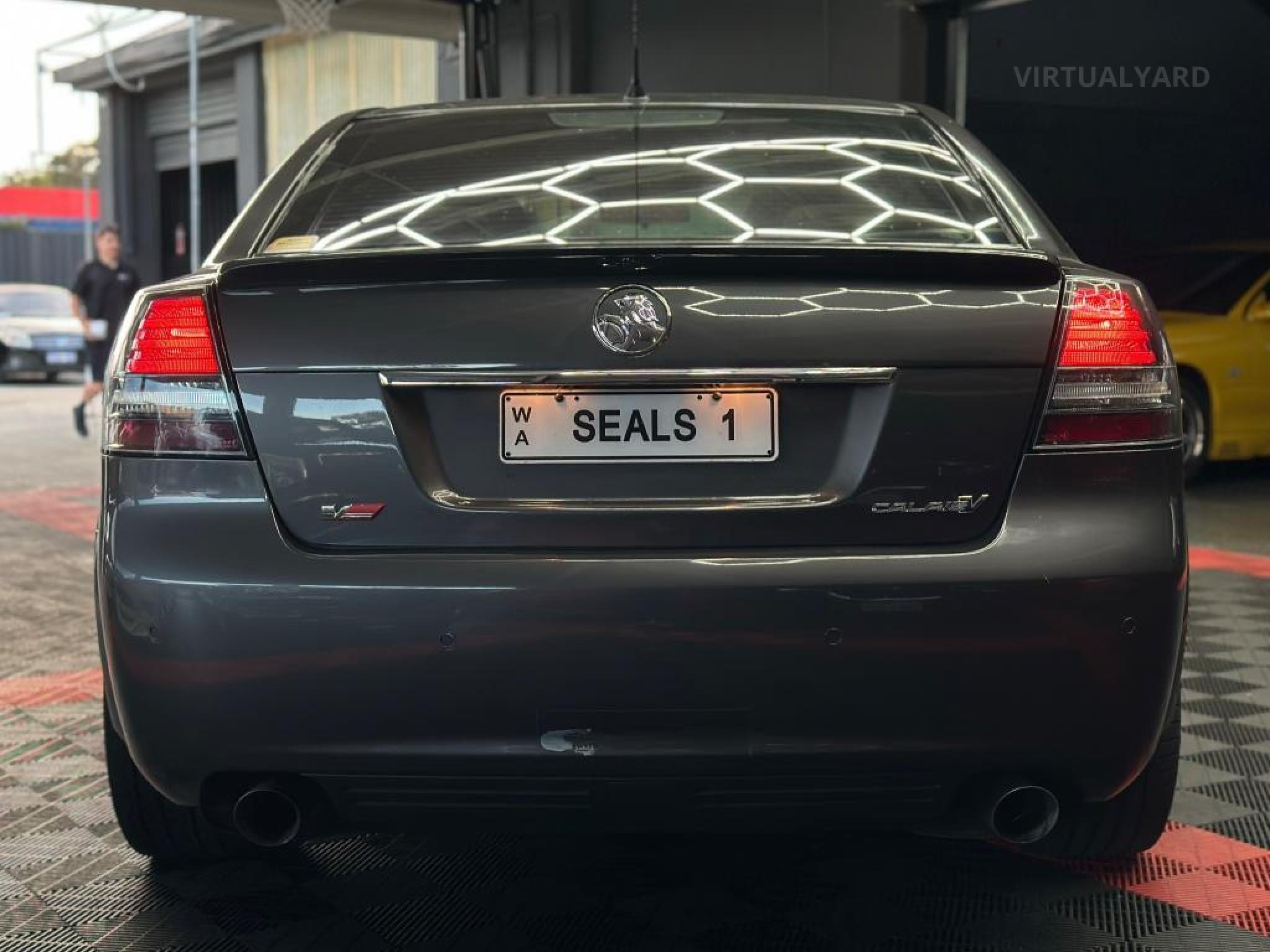 Holden Calais