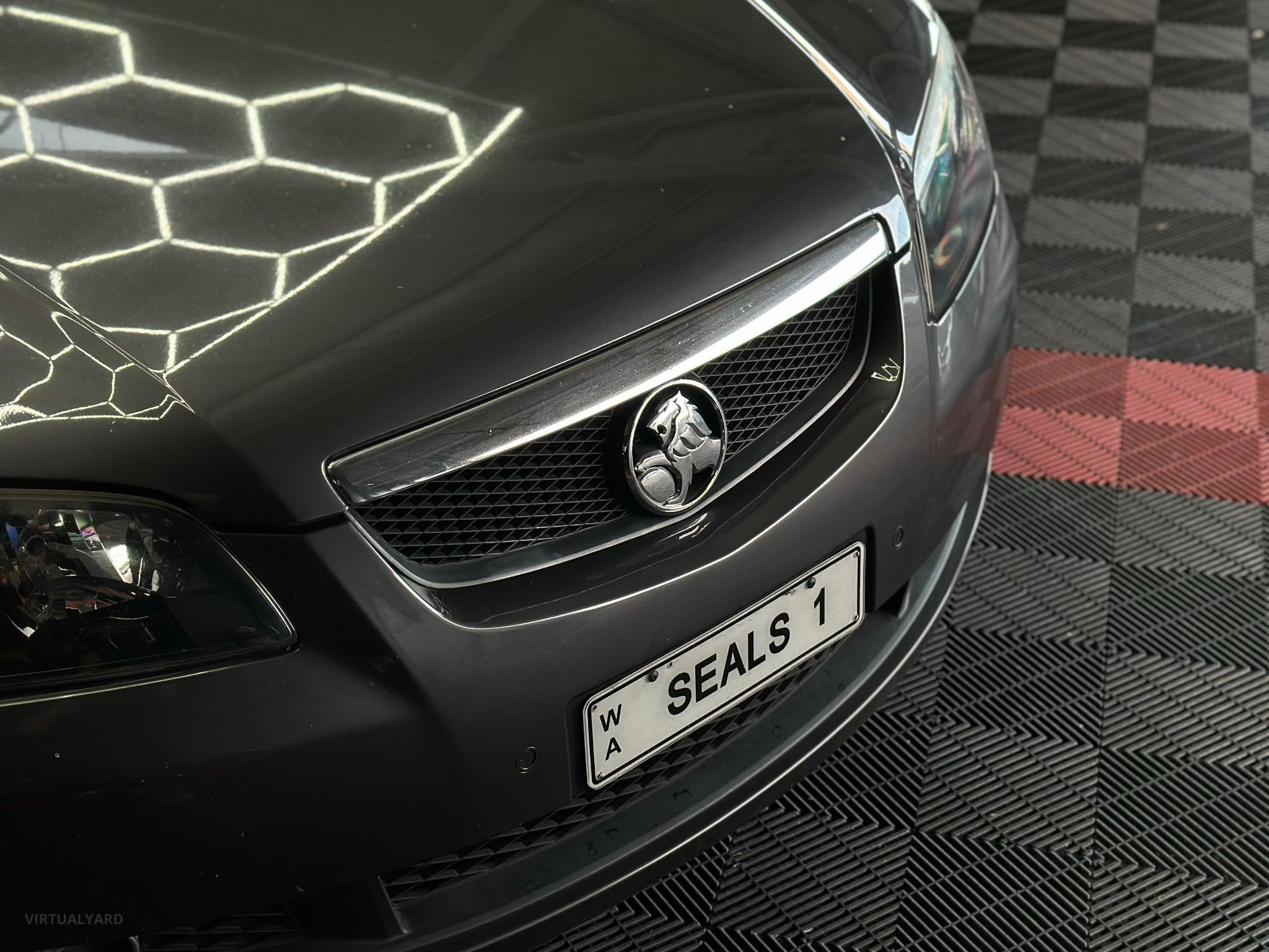 Holden Calais
