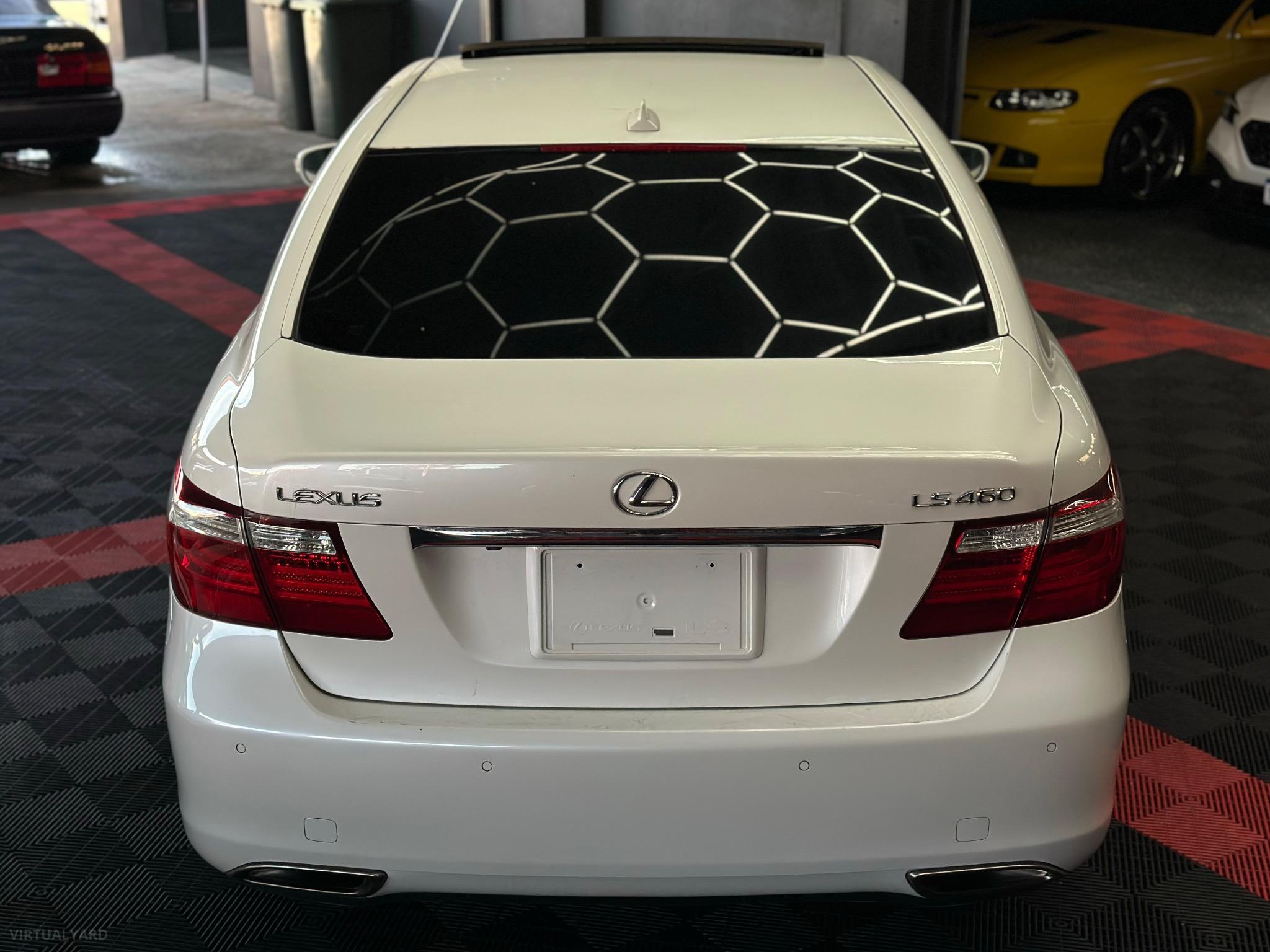 Lexus LS