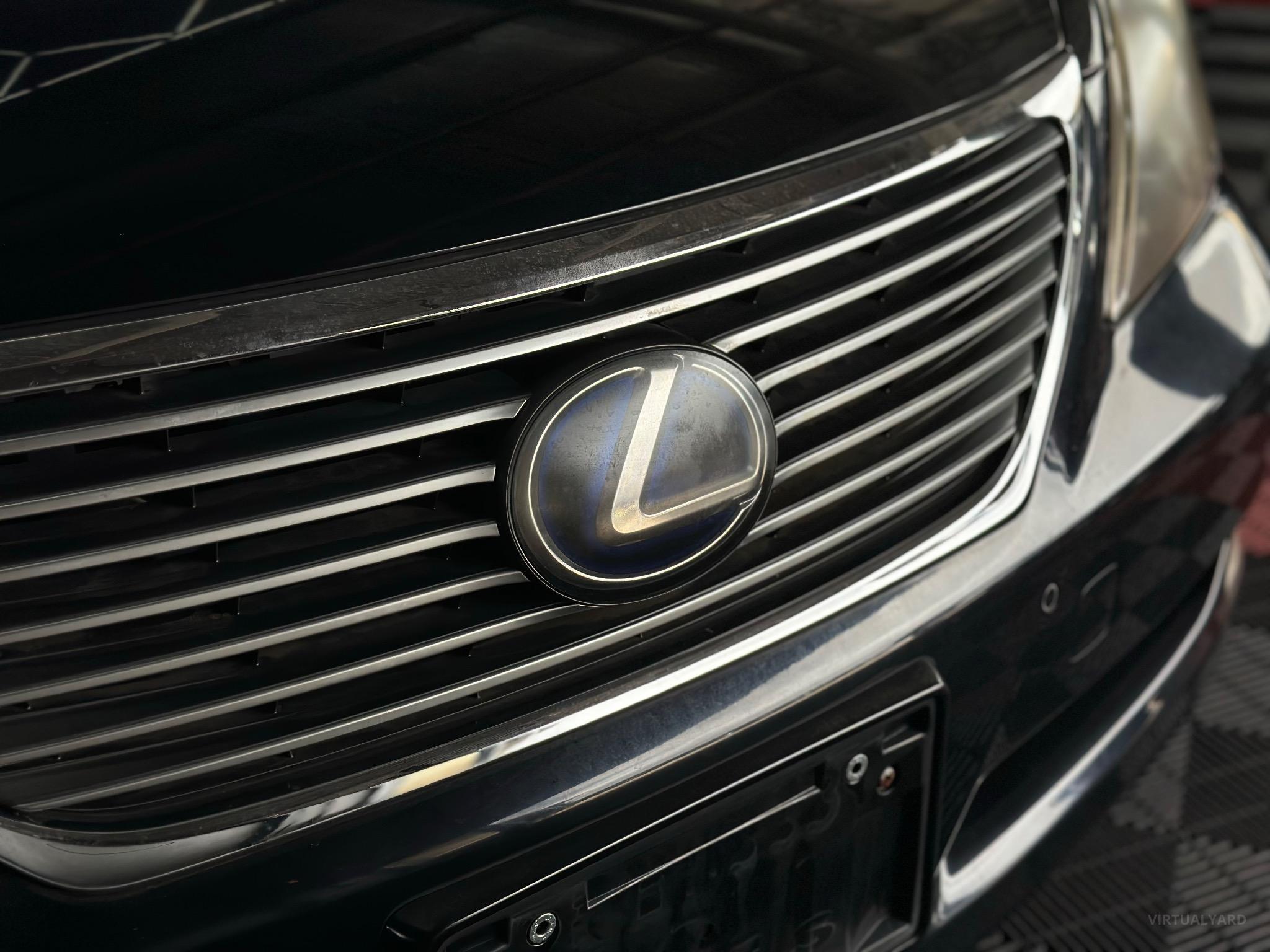 Lexus LS