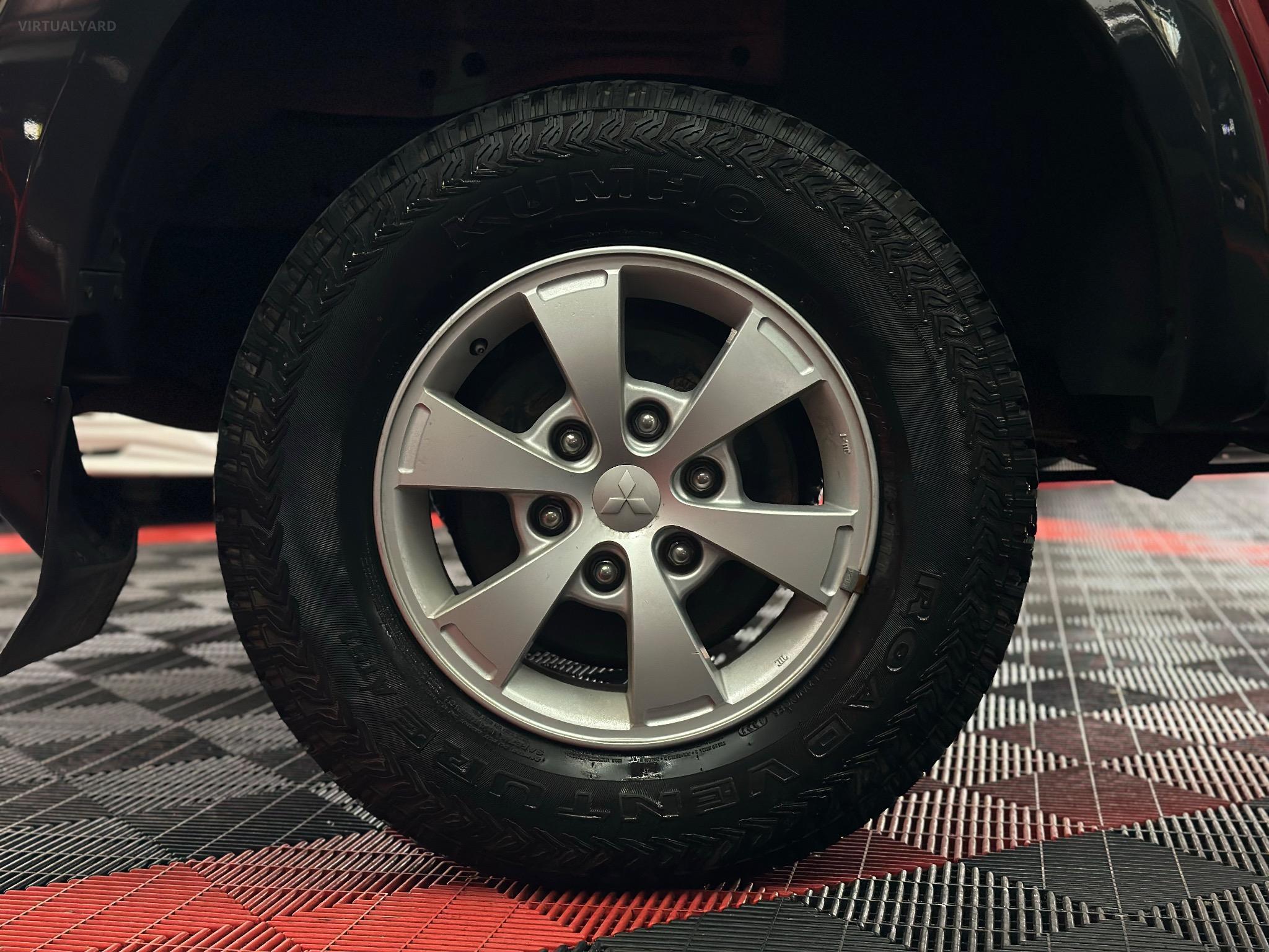 Mitsubishi Triton