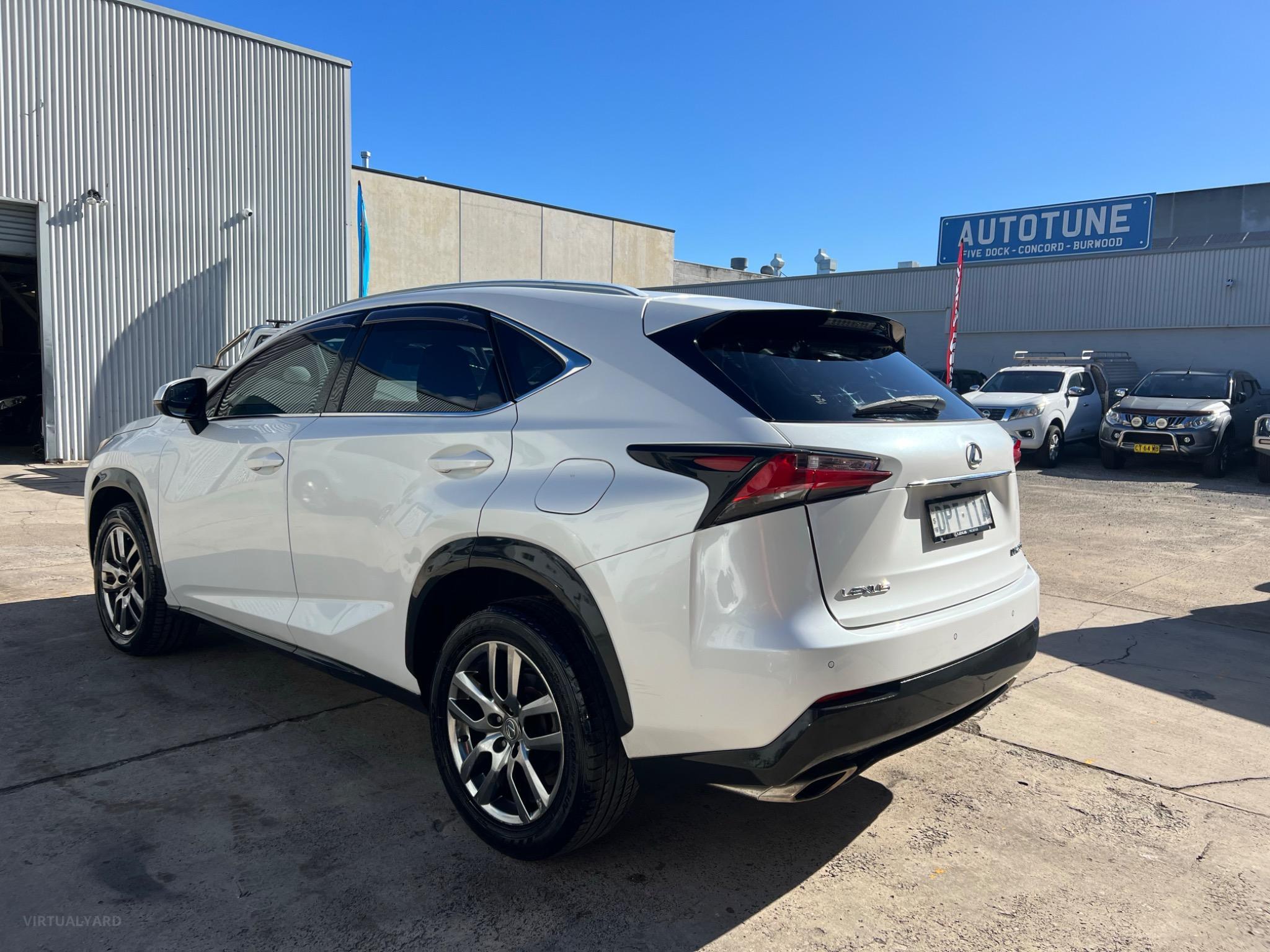 LEXUS NX200t