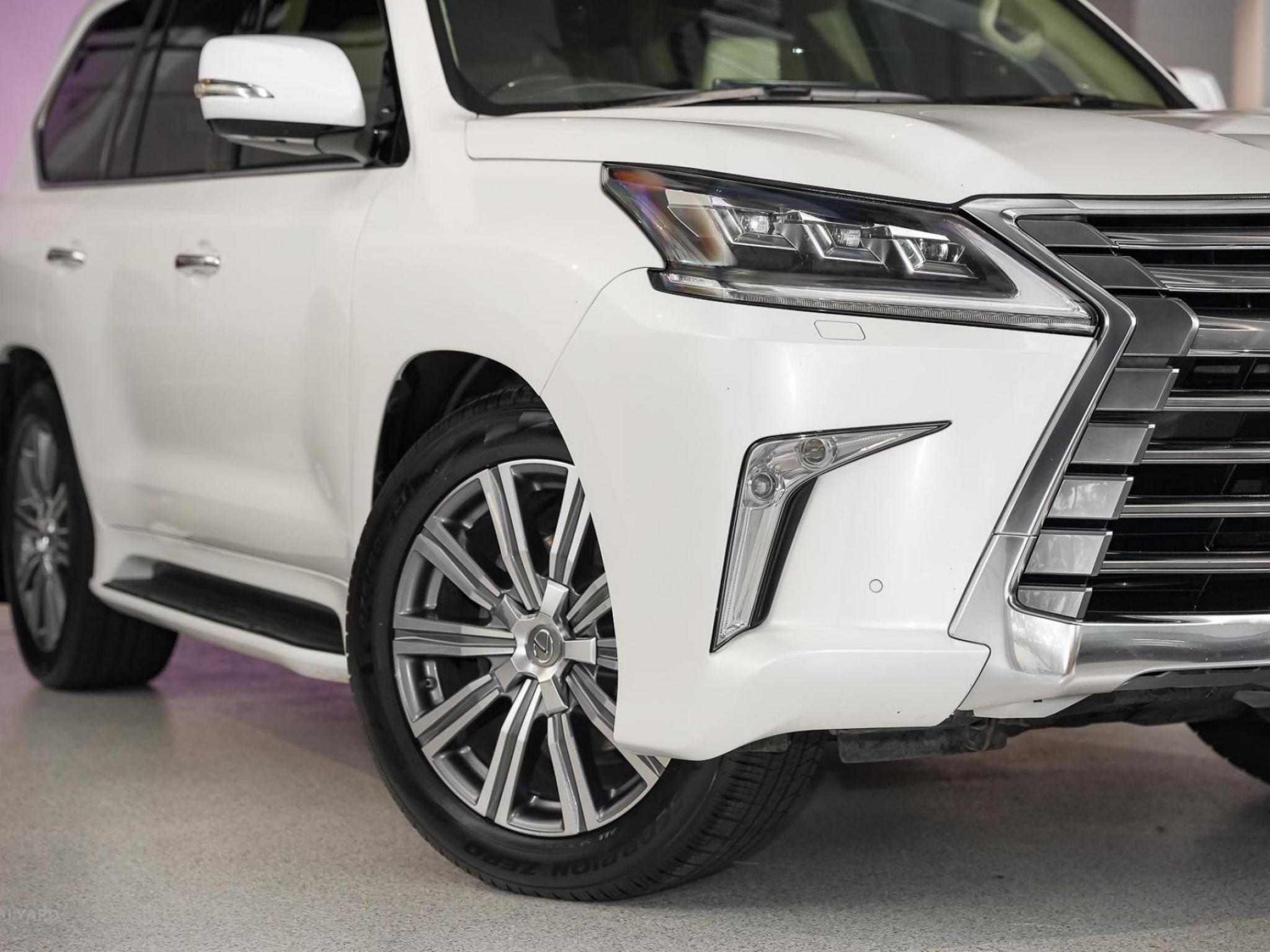 LEXUS LX570