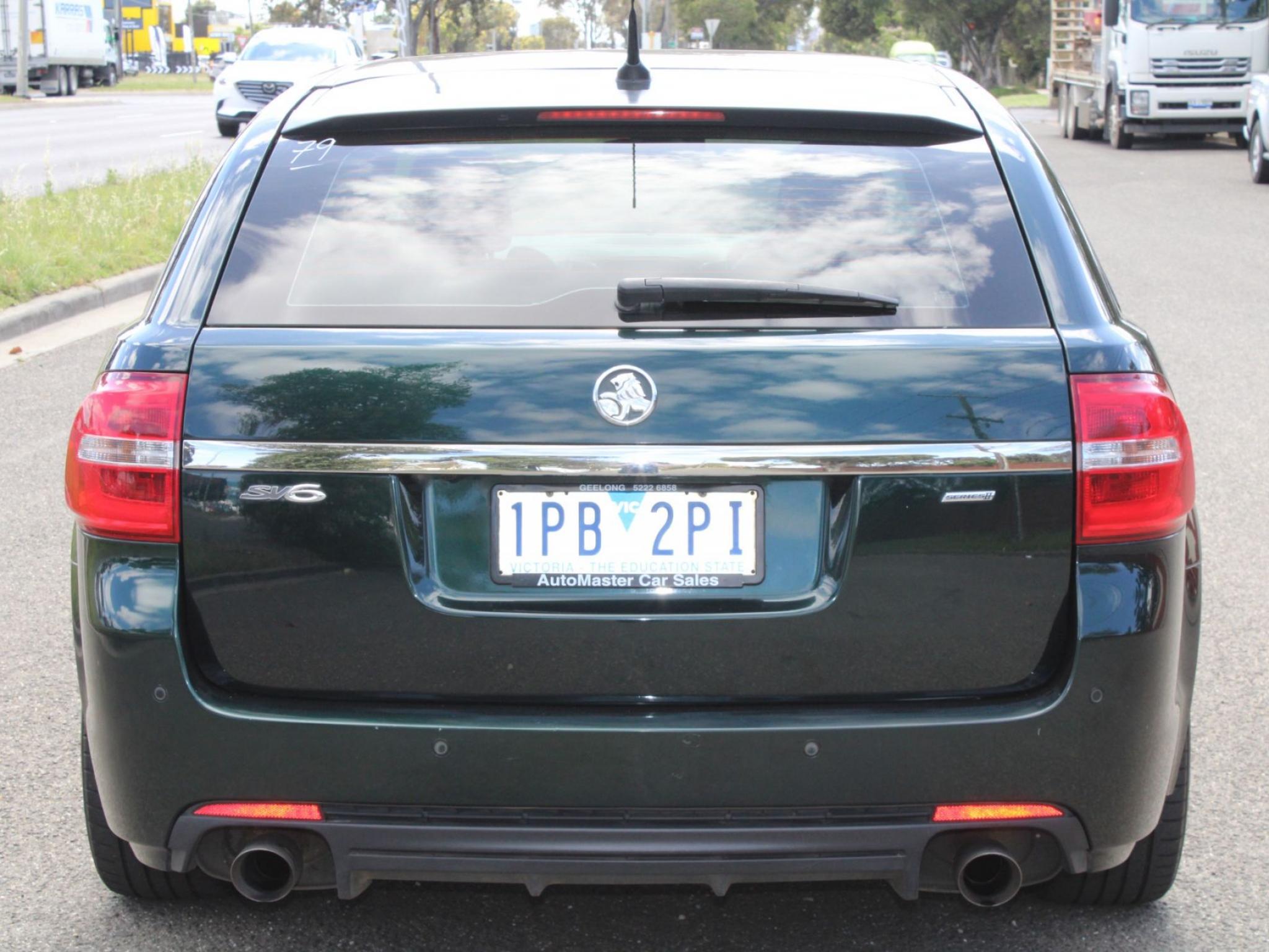 HOLDEN COMMODORE