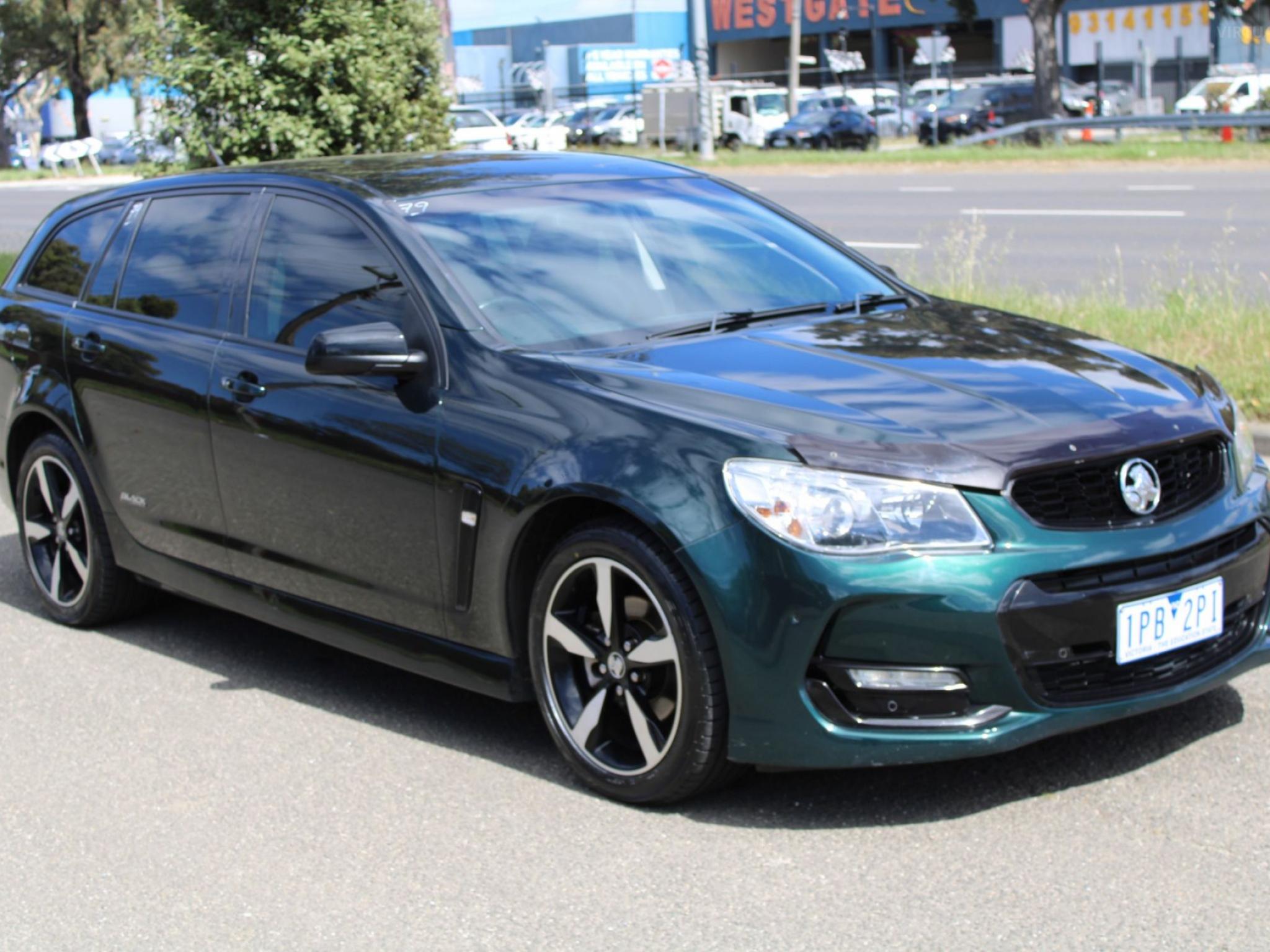 HOLDEN COMMODORE