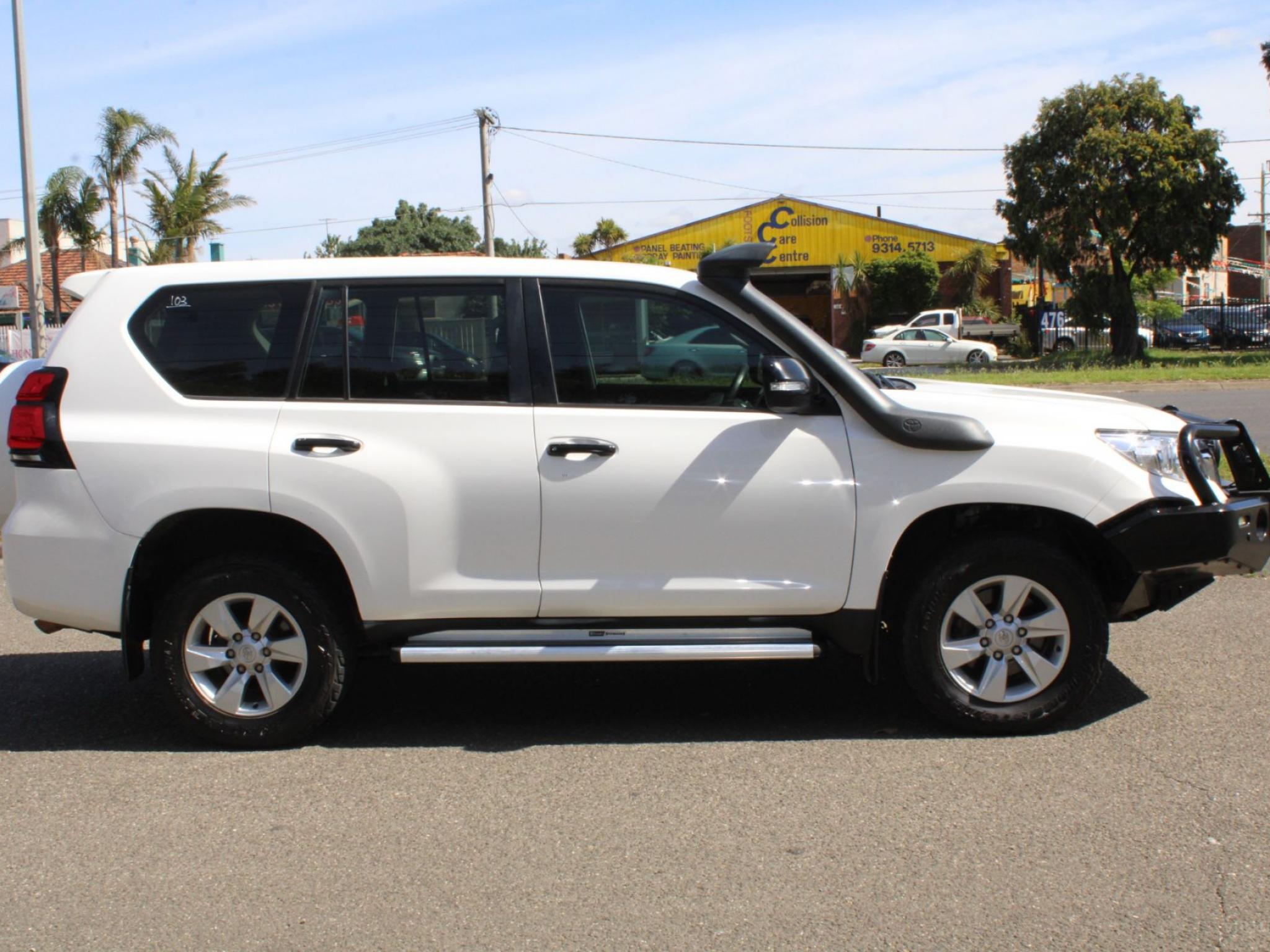TOYOTA LANDCRUISER PRADO