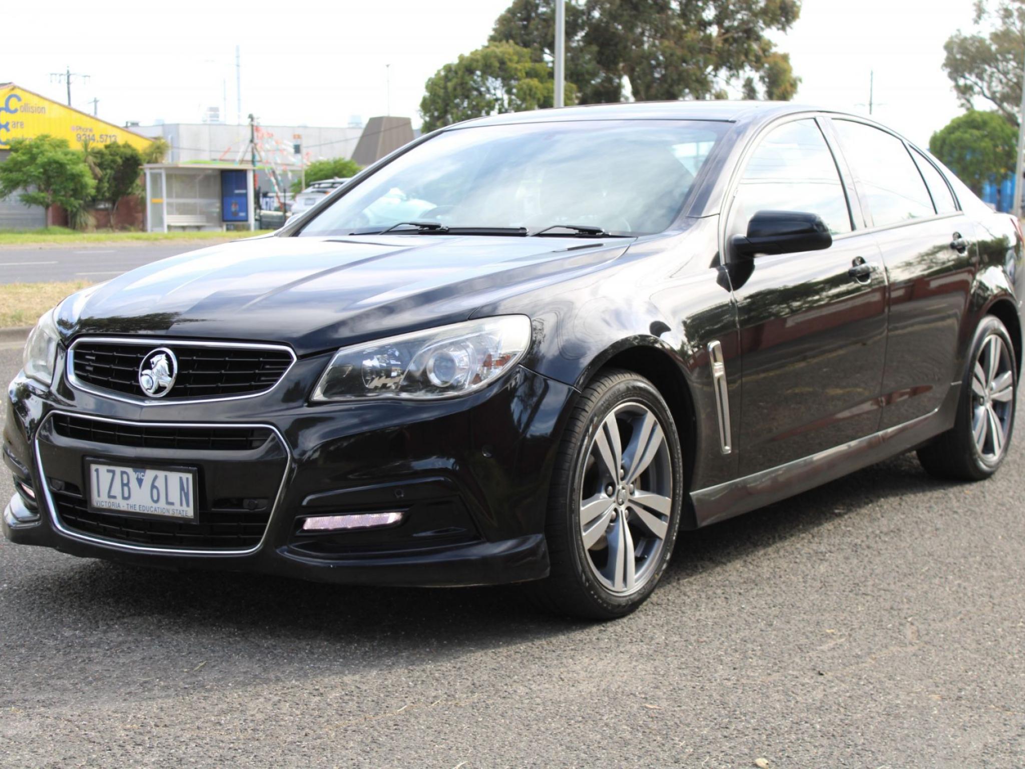 HOLDEN COMMODORE