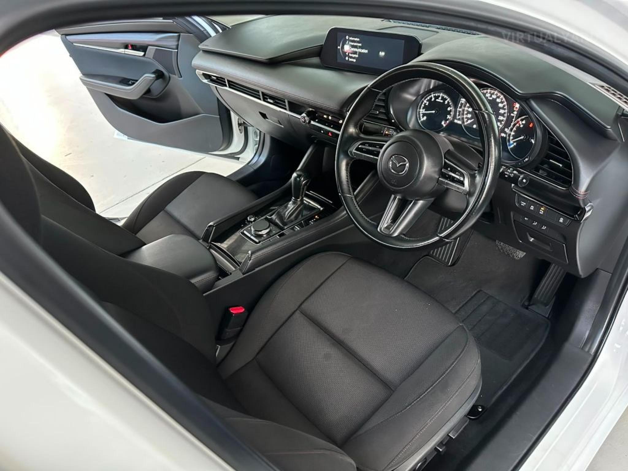 MAZDA MAZDA3