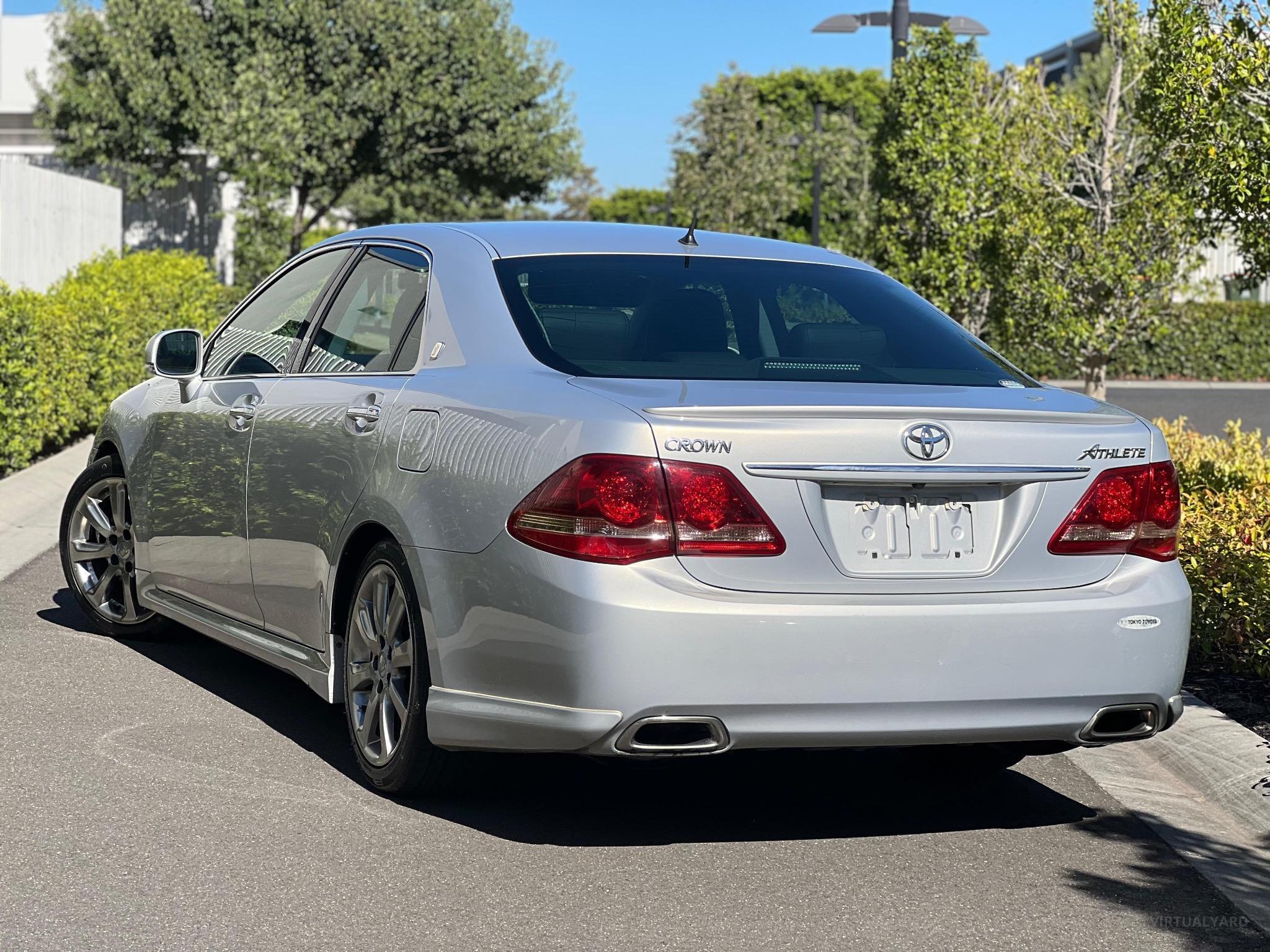 TOYOTA CROWN ATHLETE