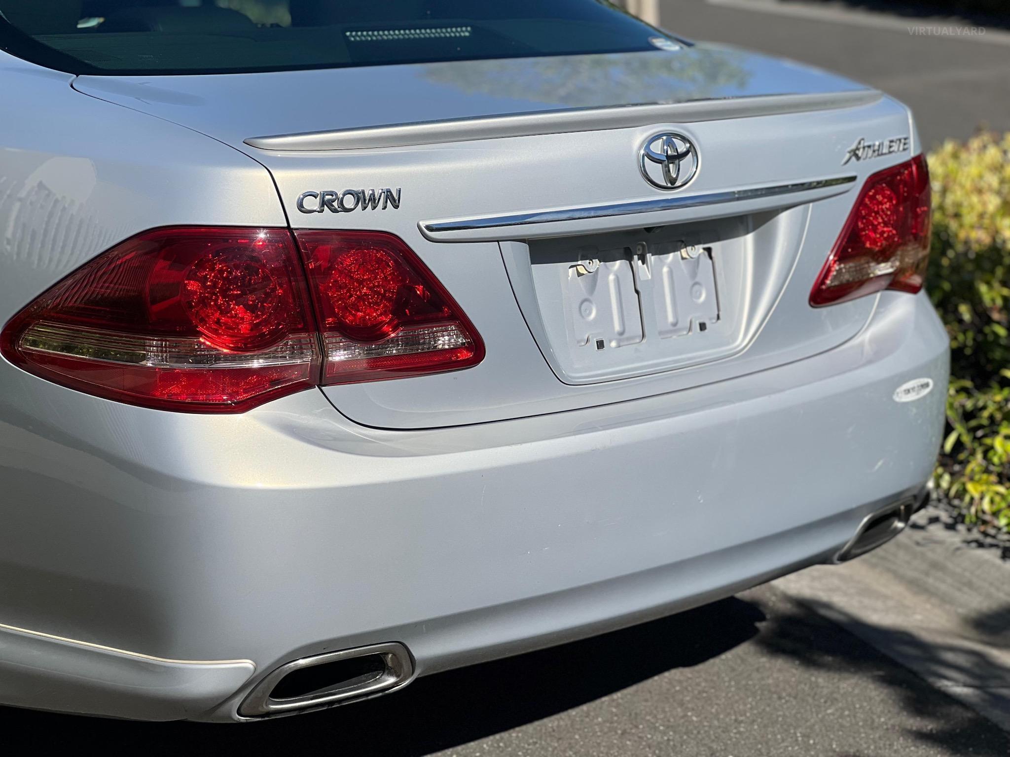 TOYOTA CROWN ATHLETE