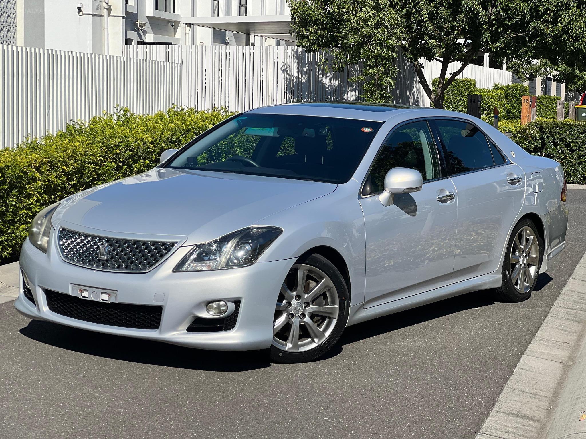 TOYOTA CROWN ATHLETE